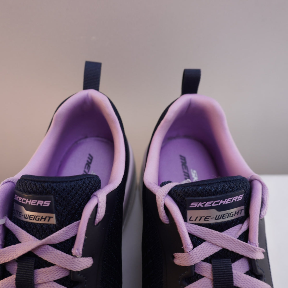 Zapatillas Skechers para Mujer Usadas - Azul Marino, Talla 39