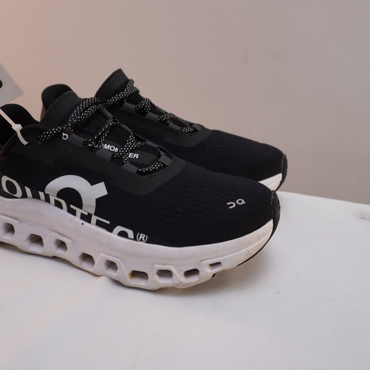 Zapatillas Cloudmonster 2 para Mujer Usadas - Negro, Talla 39
