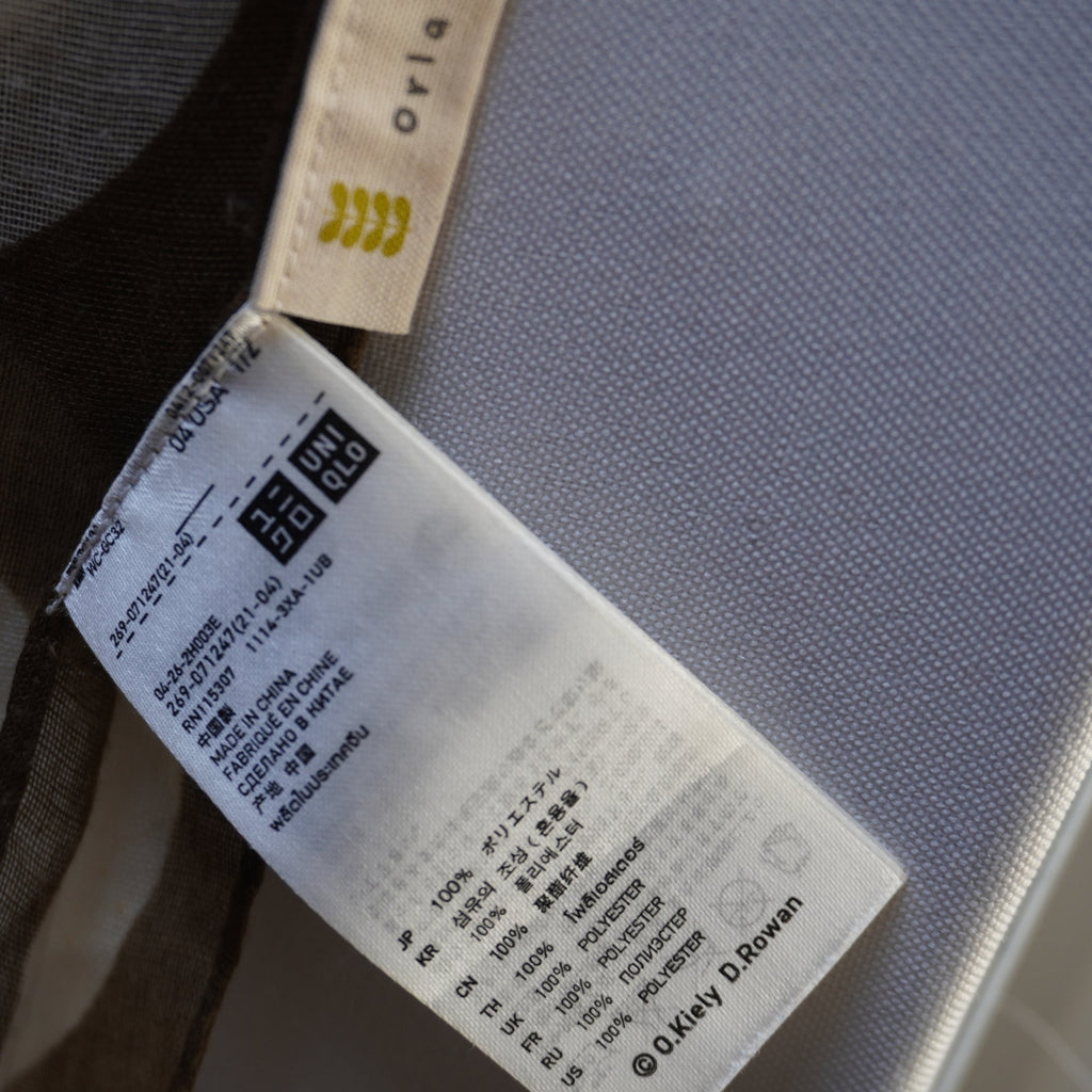 Bufanda Uniqlo para Mujer Usada - Multicolor