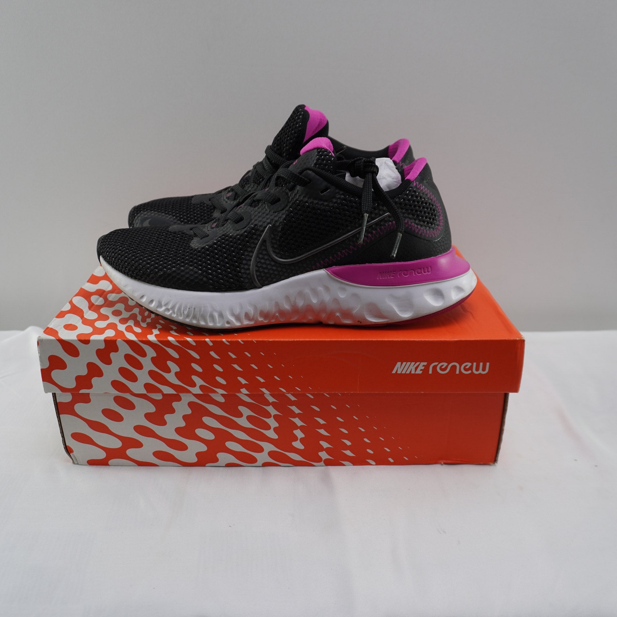 Zapatillas Nike para Mujer Usadas - Negras, Talla 38