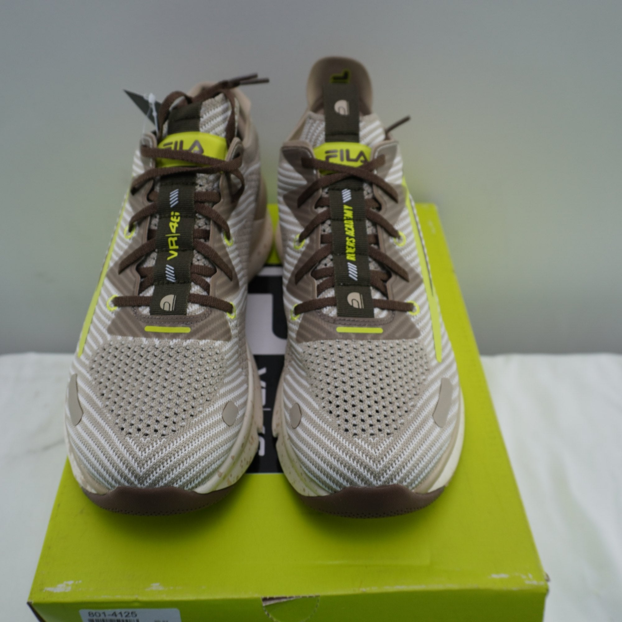 Zapatillas Fila para Hombre Usadas - Beige, Talla 42