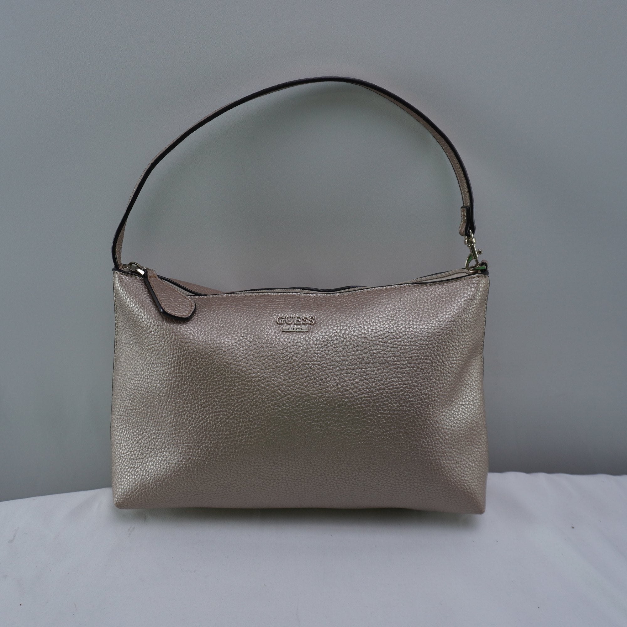 Bolso Baguette Guesstures para Mujer Usado - Rosa, Muy Buen Estado