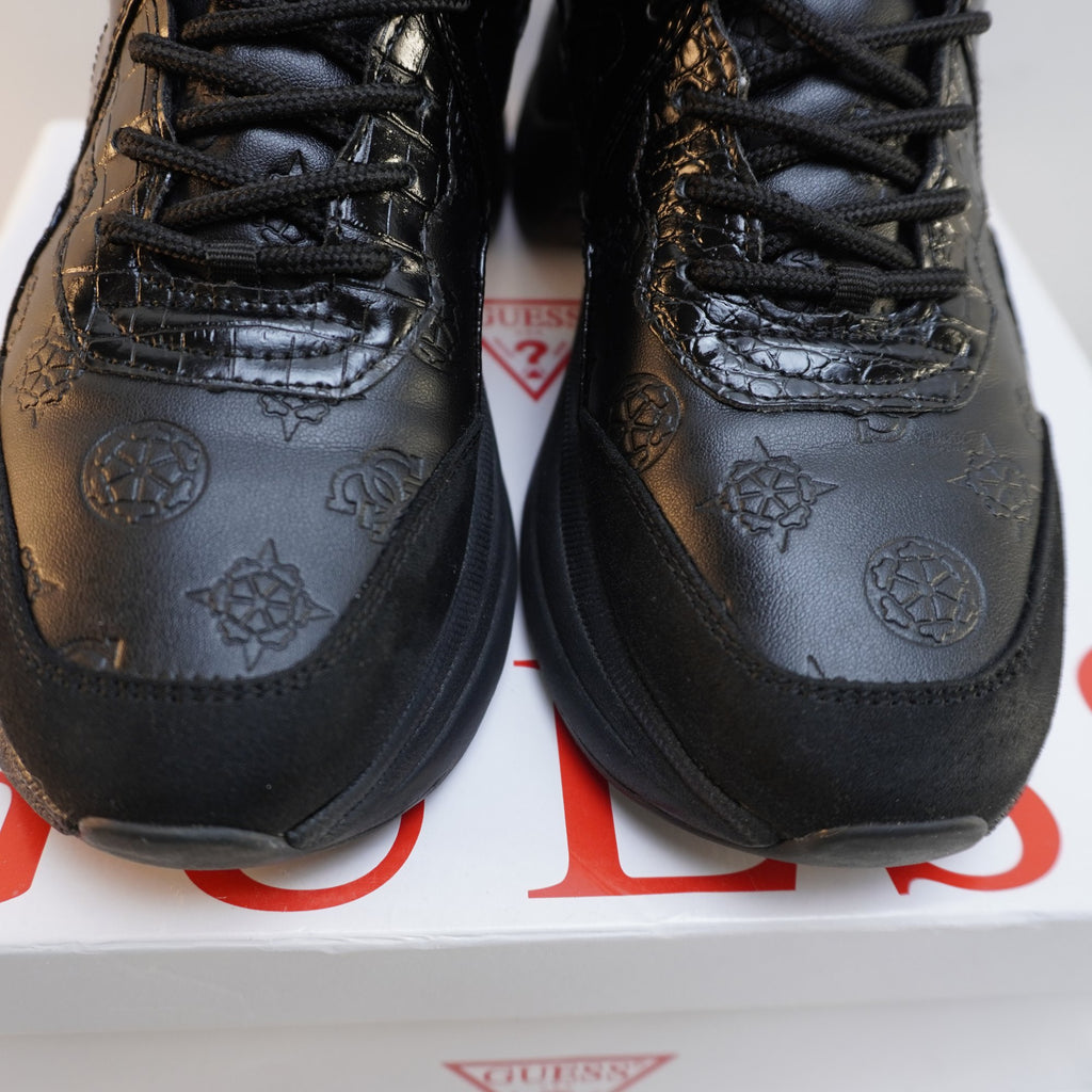 Zapatillas Guess para Mujer Usadas - Negros, Talla 38