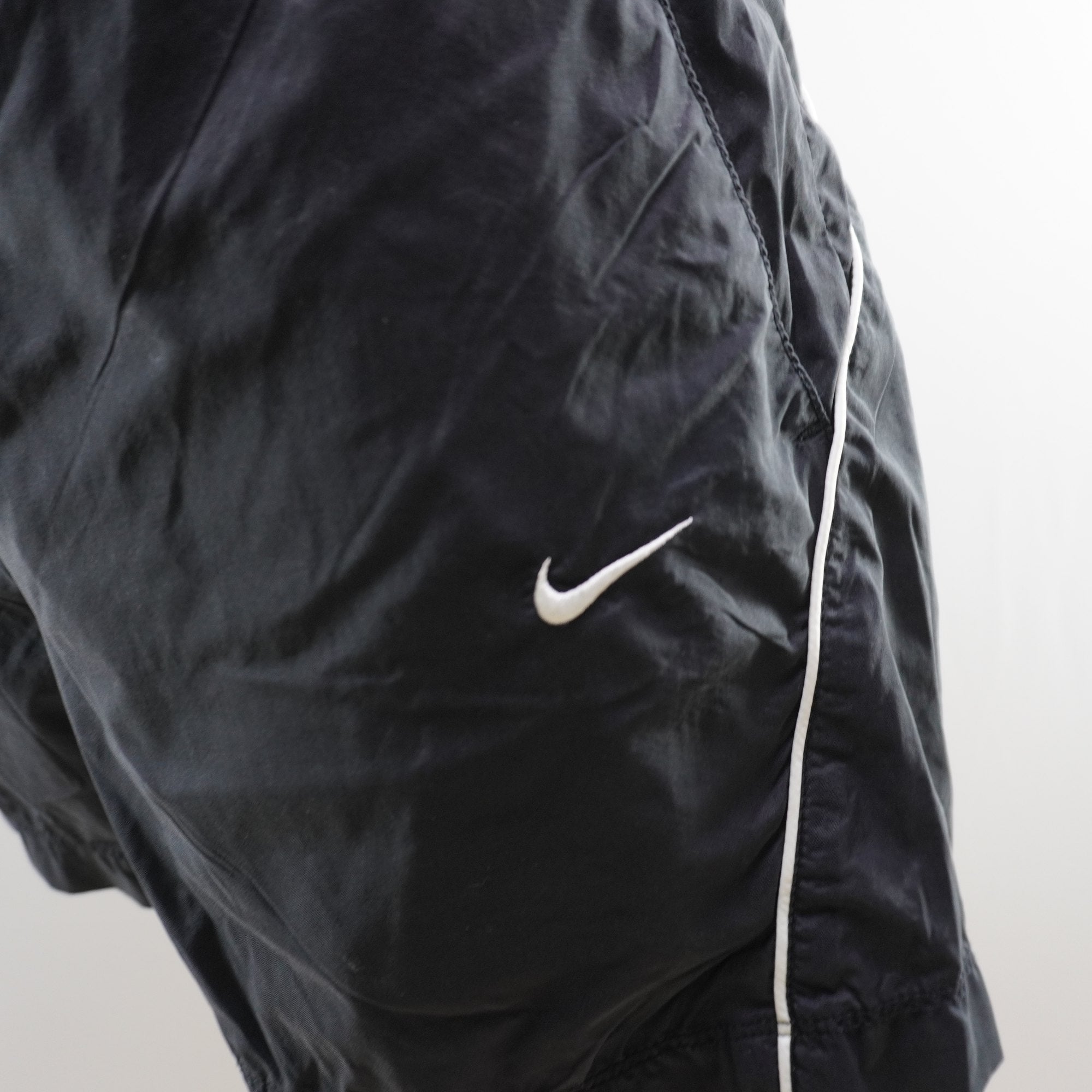 Bermudas Nike para Mujer Usadas - Negro, L