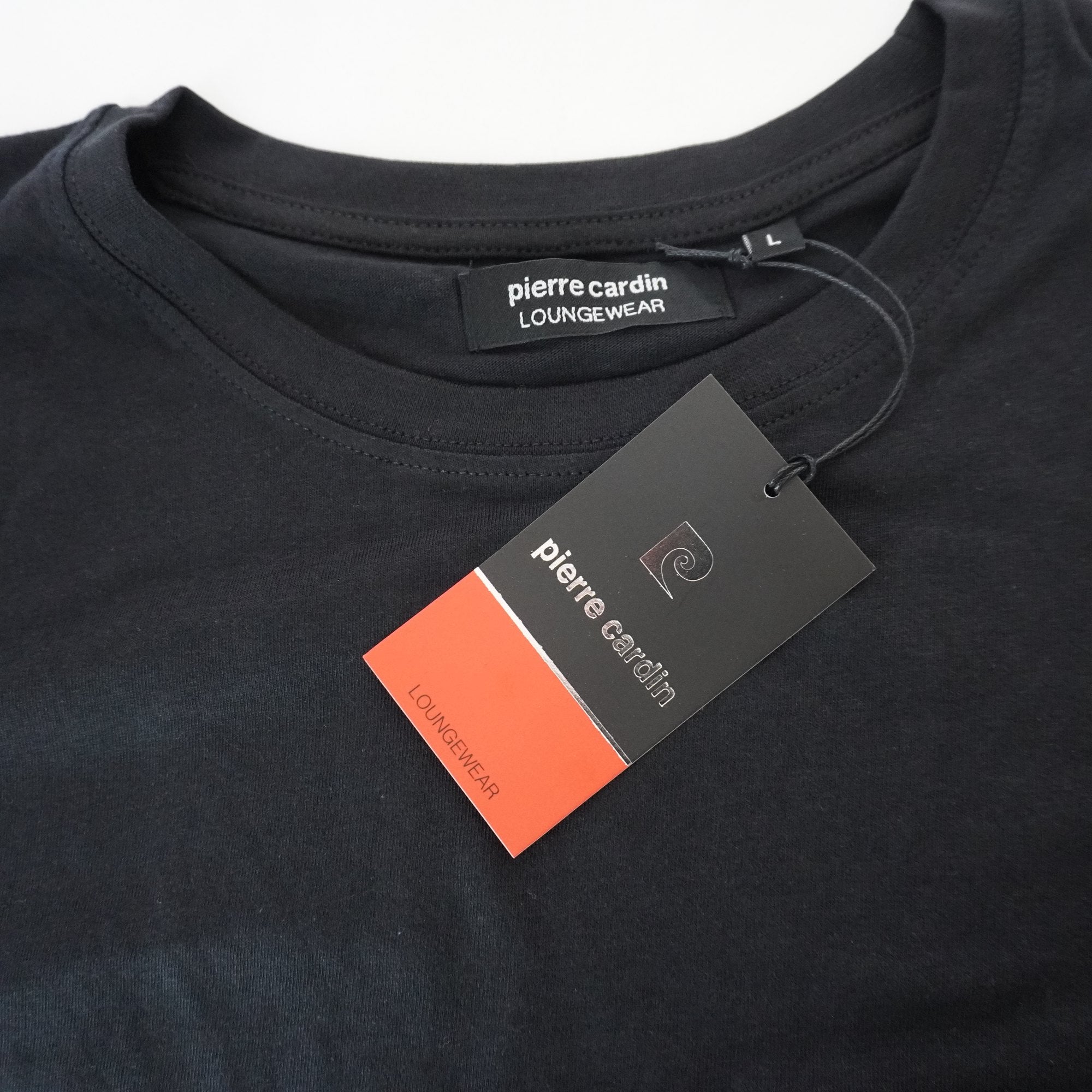 Camiseta Deportiva Pierre Cardin para Hombre Usada - Negra, L