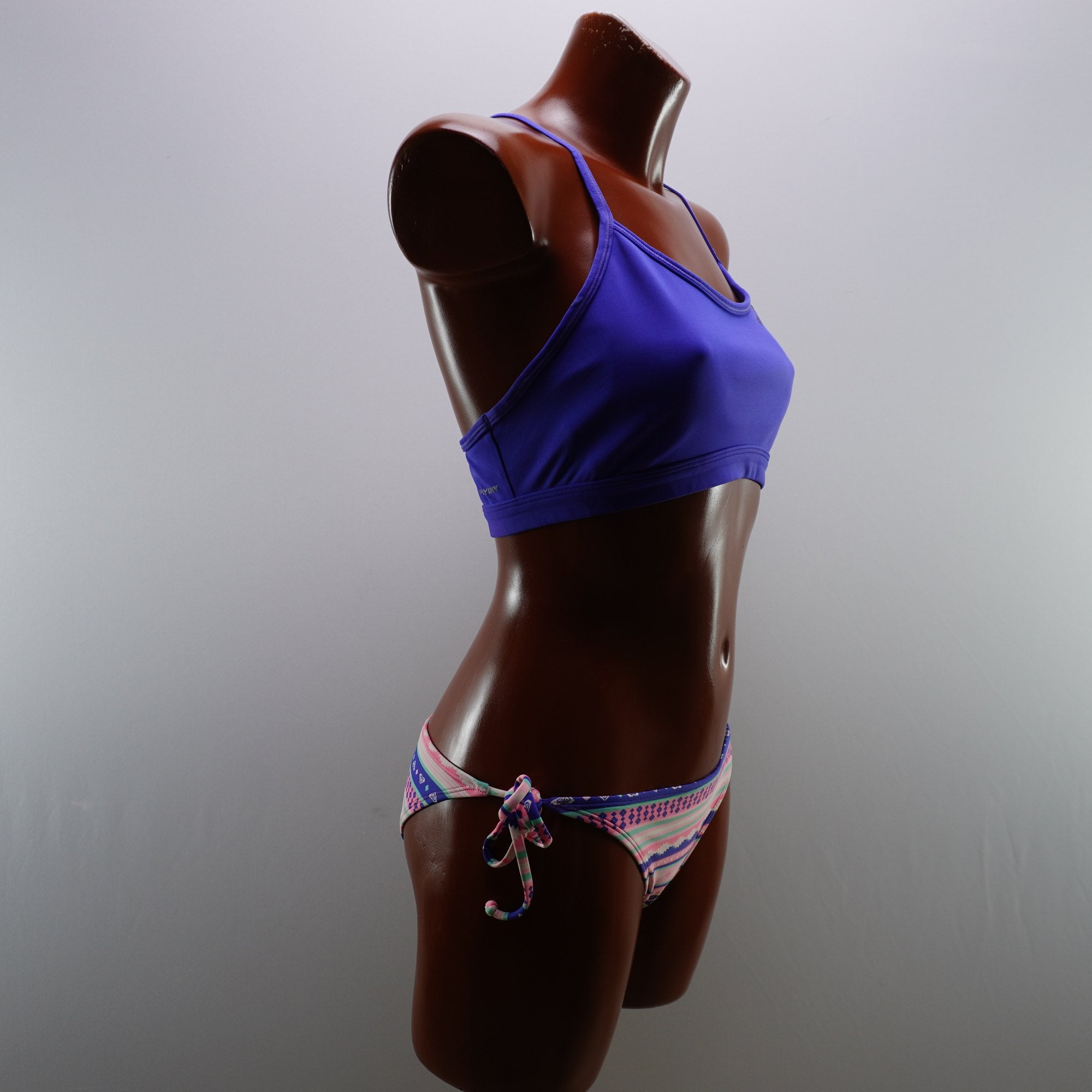 Vestido de Baño Reebok para Mujer Usado - Mediano (M), Muy Buen Estado