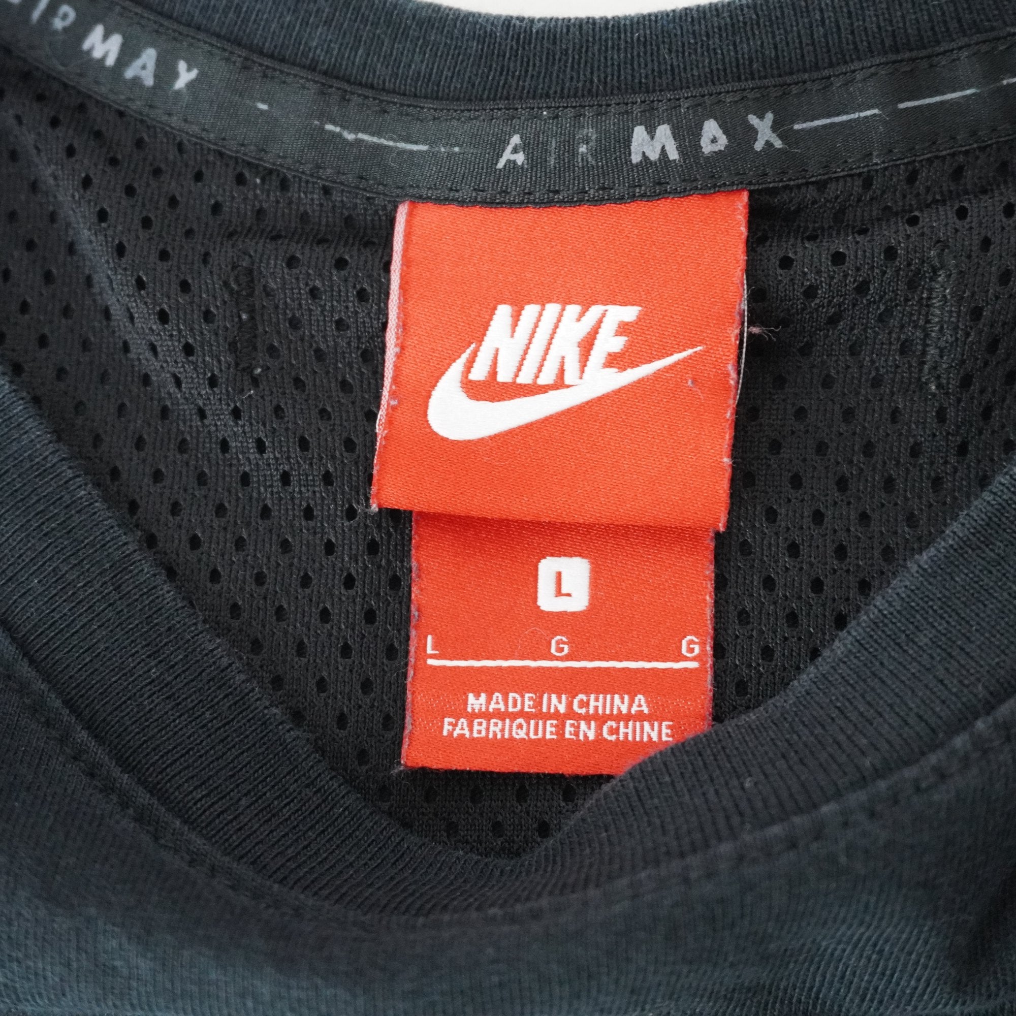 Camiseta de Manga Corta Nike para Mujer Usada - Negra, L