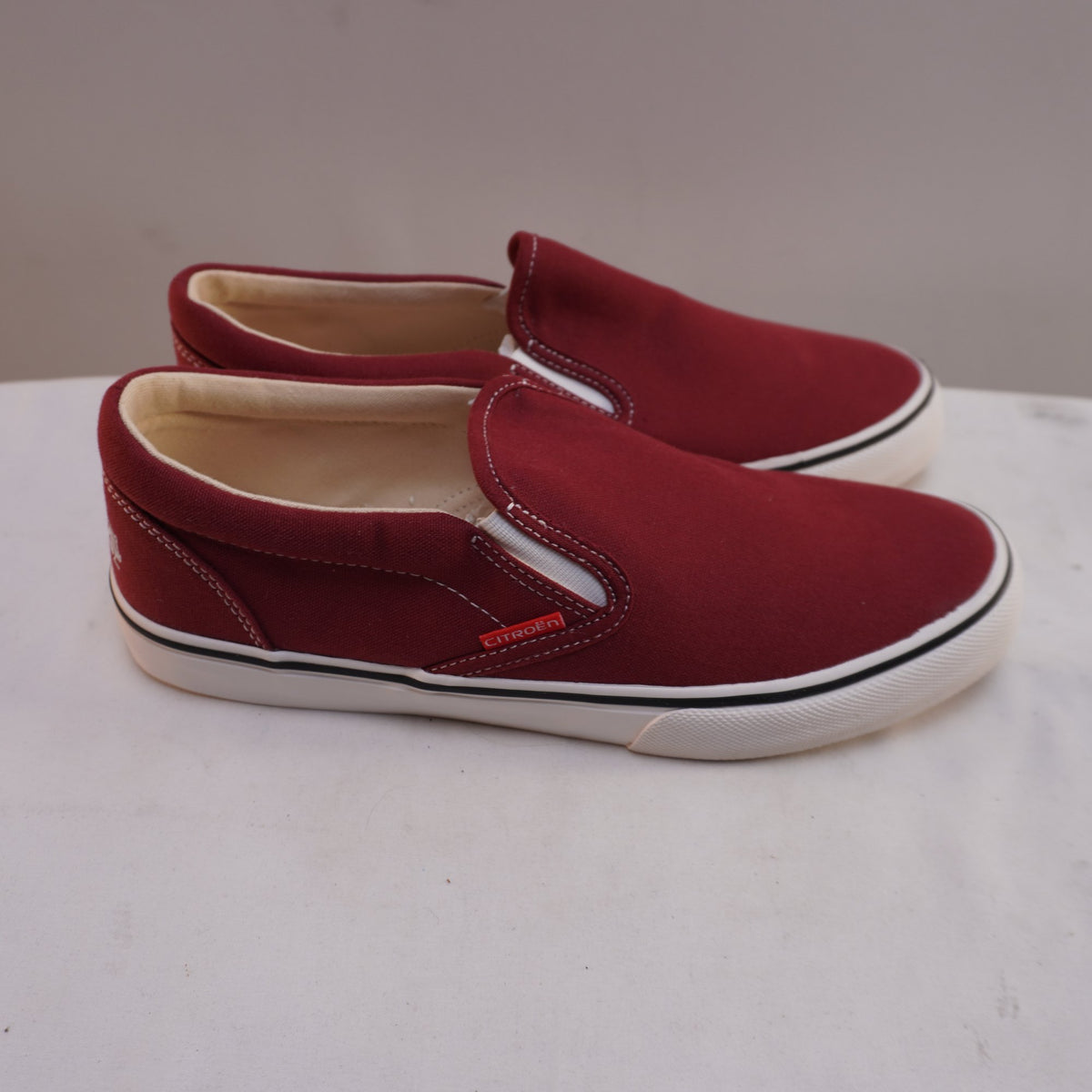 Zapatillas Citroën para Hombre Usadas - Rojas, Talla 42