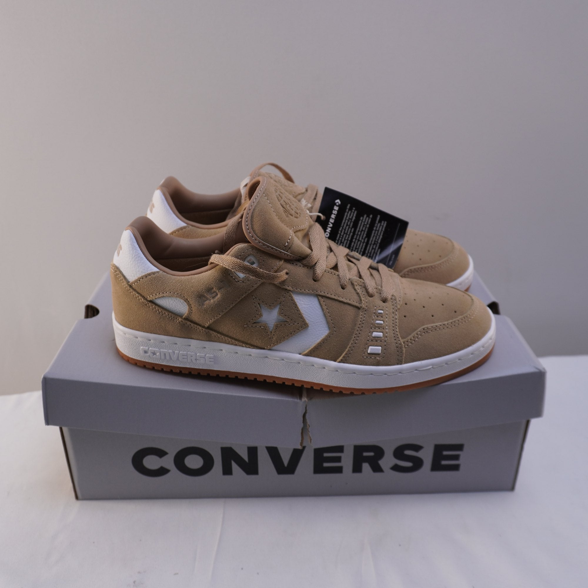 Zapatillas Converse para Hombre Usadas - Marrón, Talla 44.5