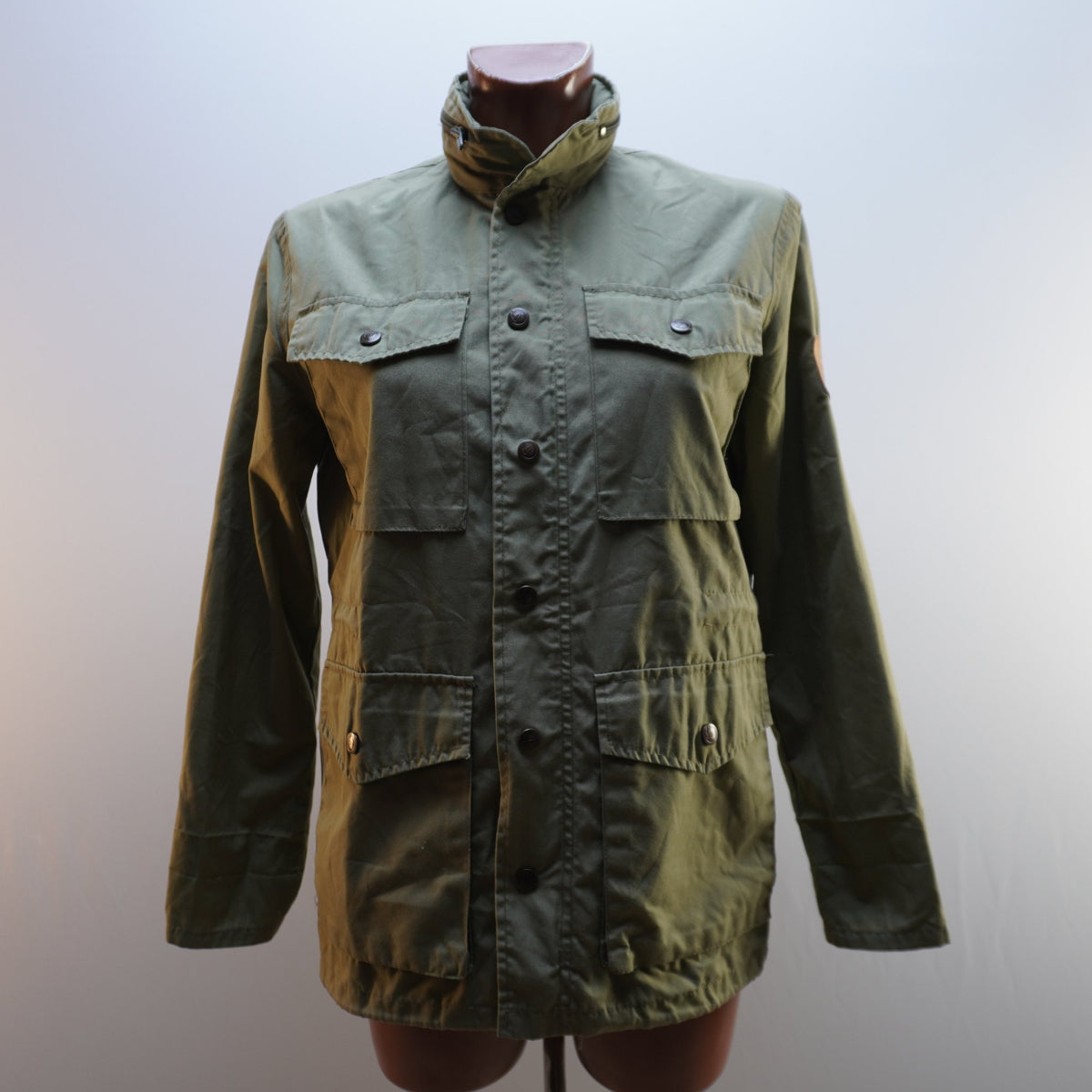 Parka Fjallraven para Mujer Usada - Verde, M