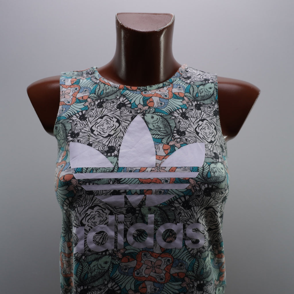 Camiseta de Manga Corta Adidas para Mujer - Multicolor, S (Usada en Muy Buen Estado)
