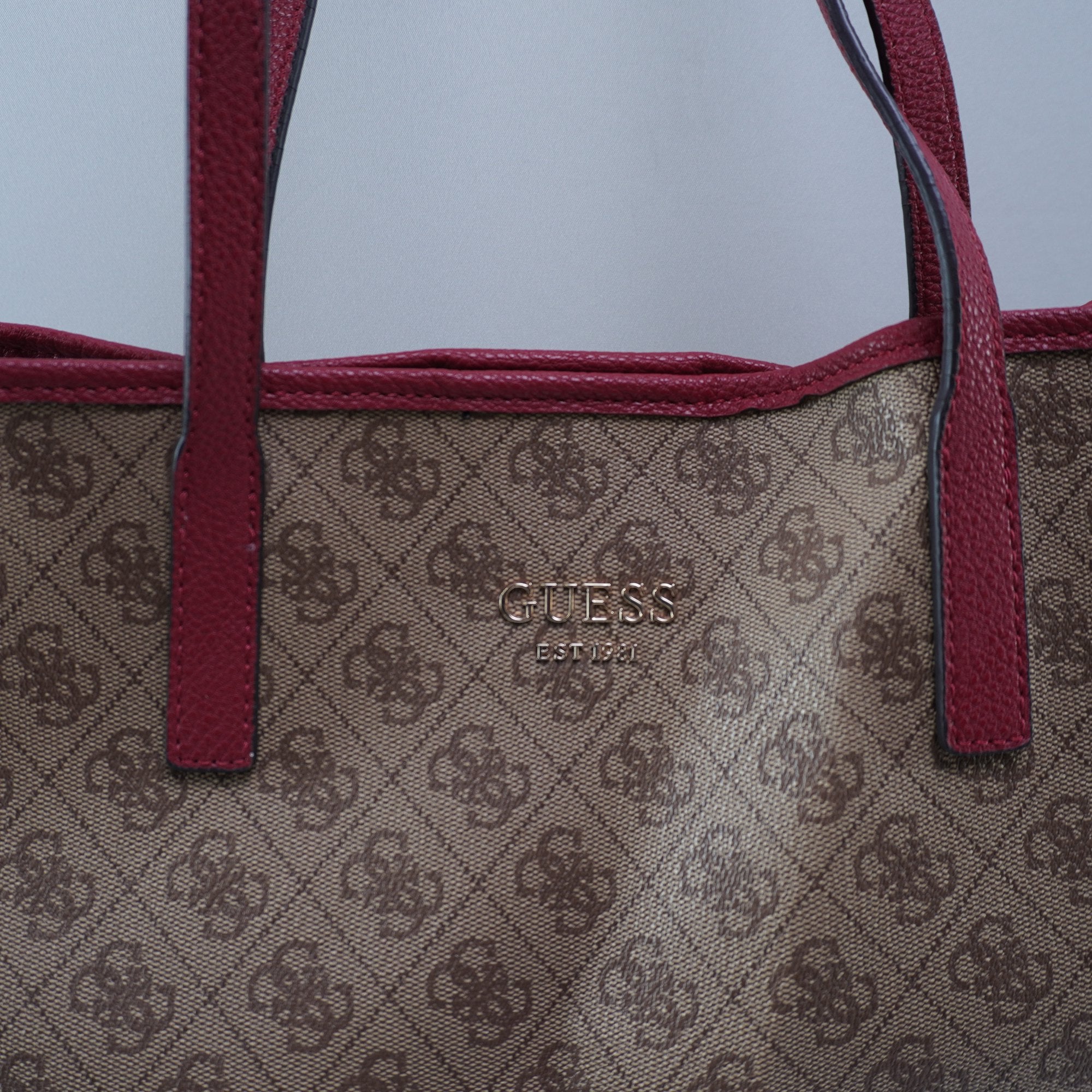 Bolso Baguette Guess para Mujer Nuevo - Marrón