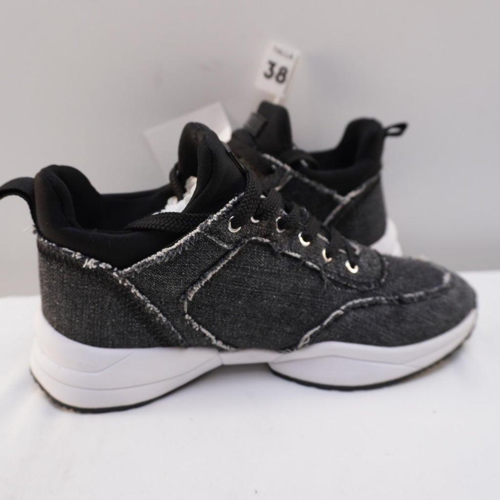 Zapatillas Guess para Mujer Usadas - Gris, 38
