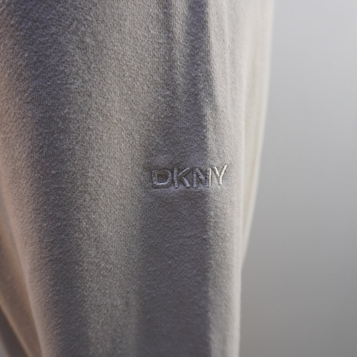 Pantalones de Franela DKNY para Mujer Usados - Beige, S