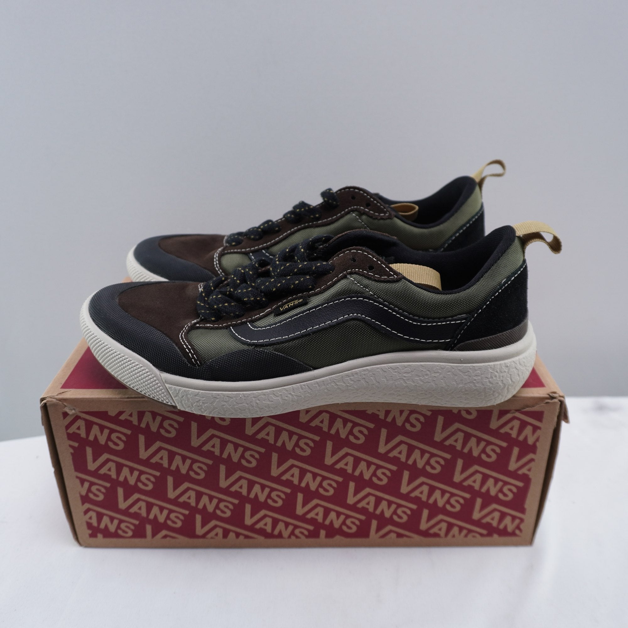 Zapatillas Vans para Hombre Usadas - Negras, Talla 39