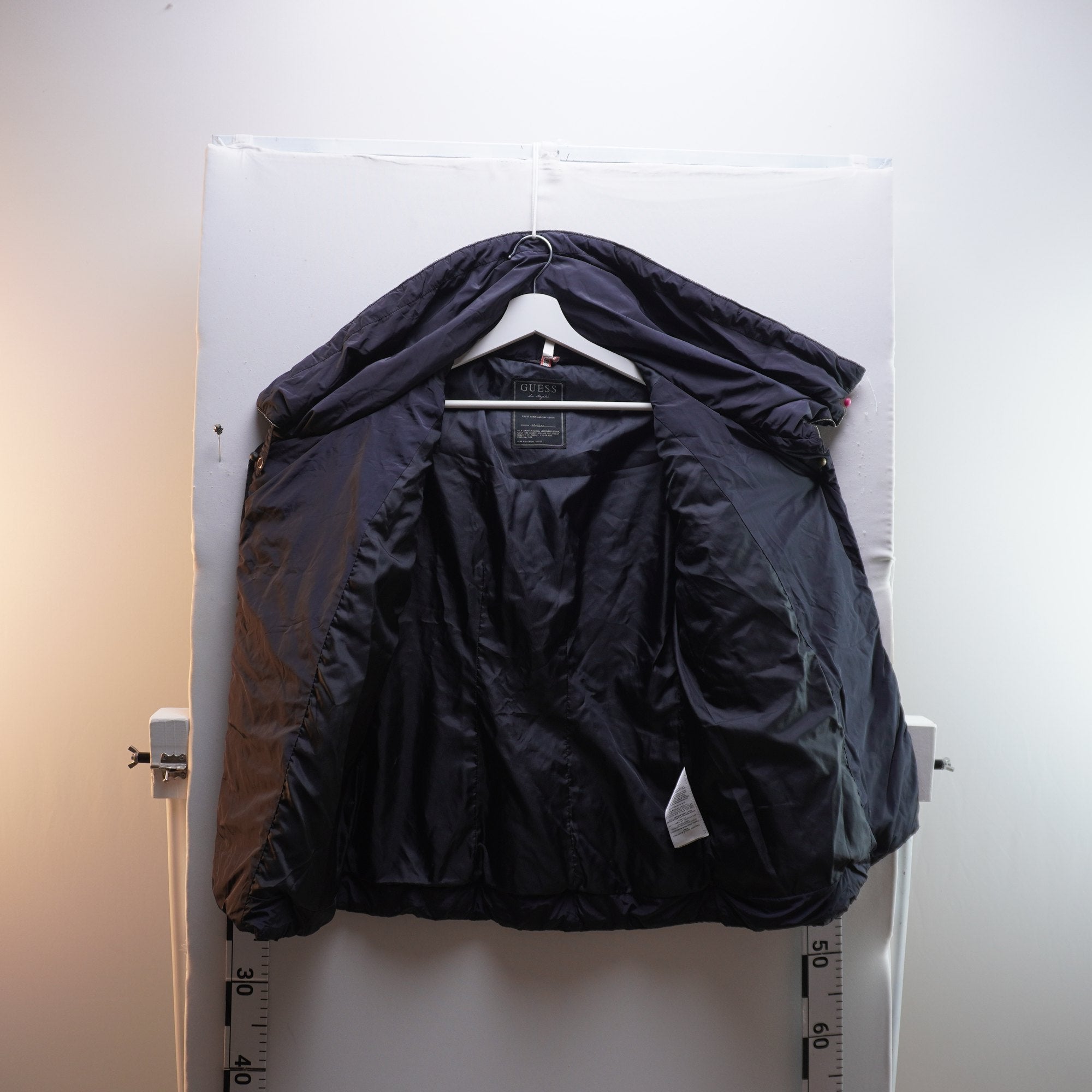 Parka Guess para Mujer Usada - Negra, L
