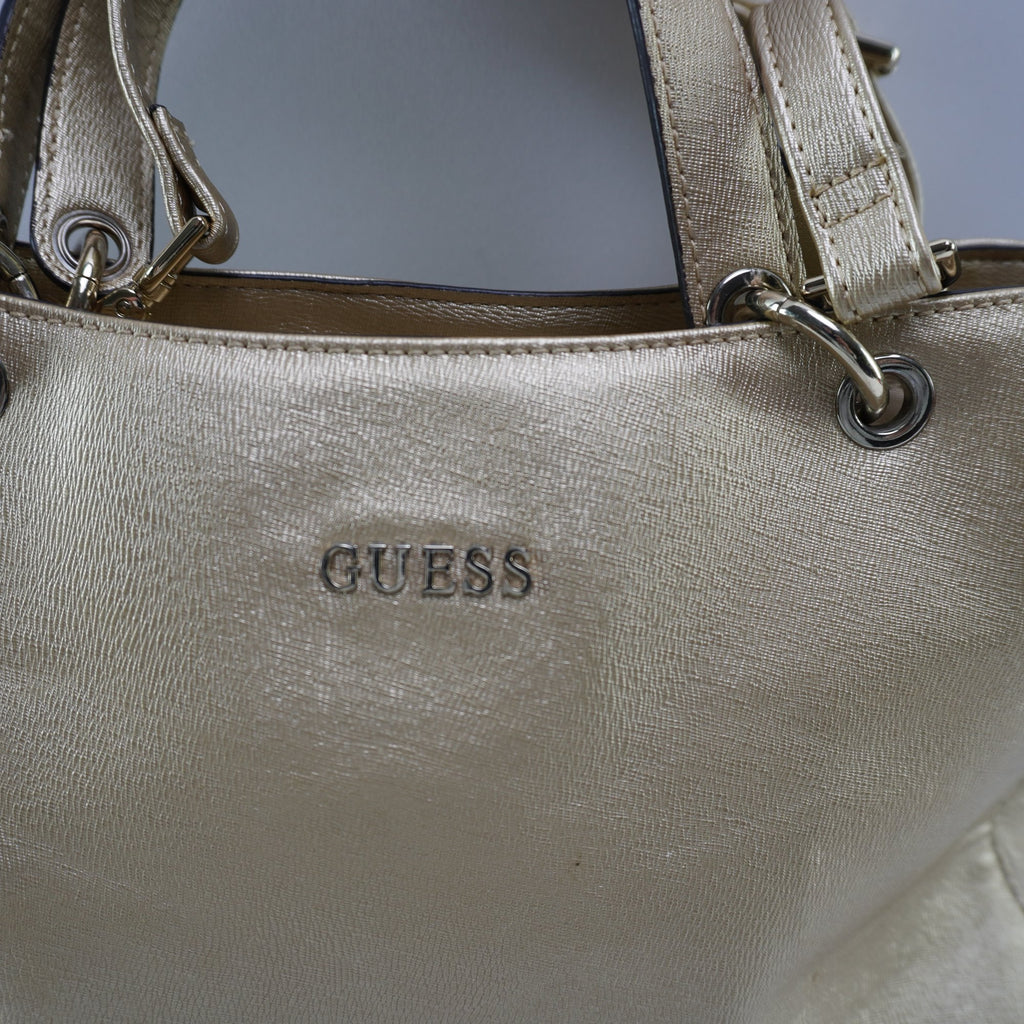 Bolso Baguette Guess para Mujer Usado - Dorado, Muy Buen Estado