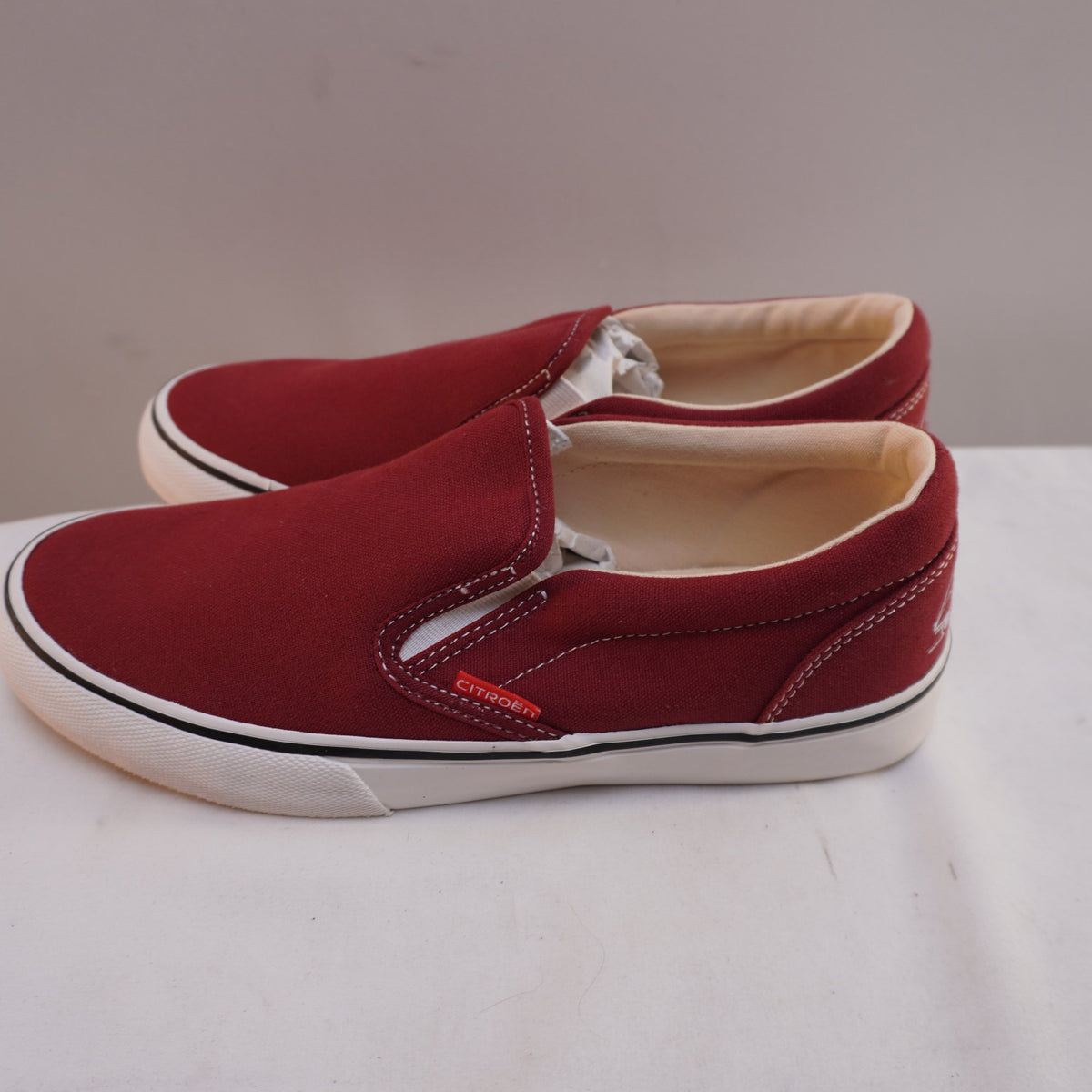 Zapatillas Citroën para Hombre Usadas - Rojas, Talla 41