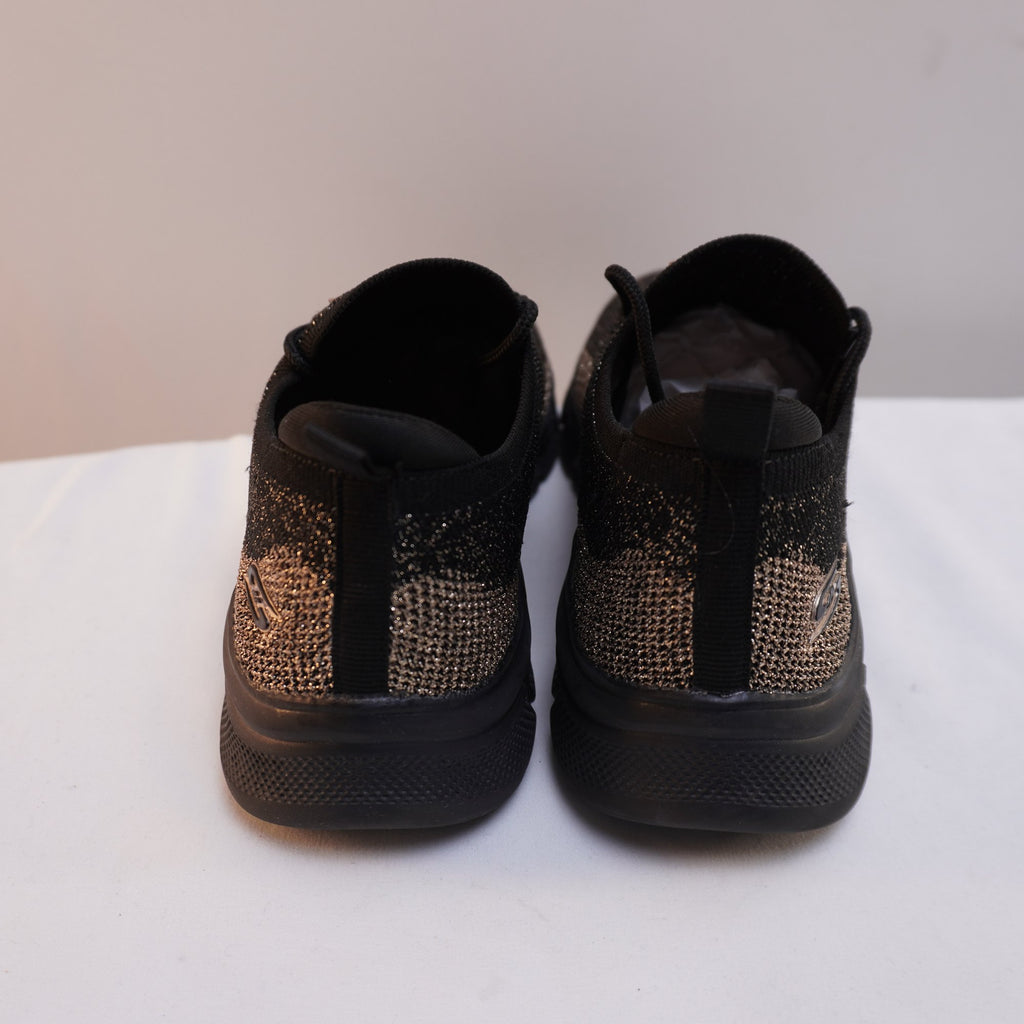 Zapatillas Skechers para Mujer Usadas - Negro, 38.5