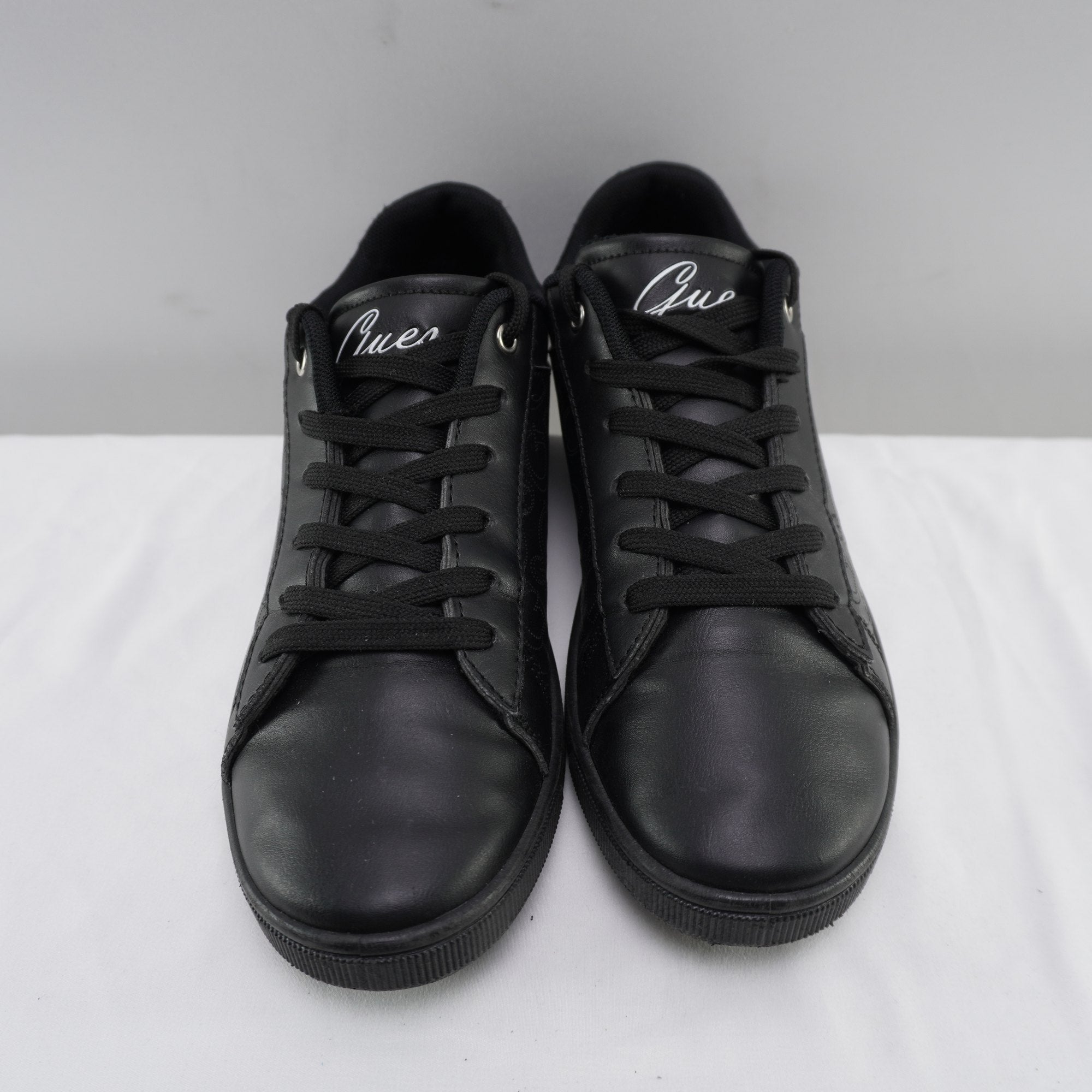 Zapatillas Guess para Mujer Usadas - Negro, Talla 39