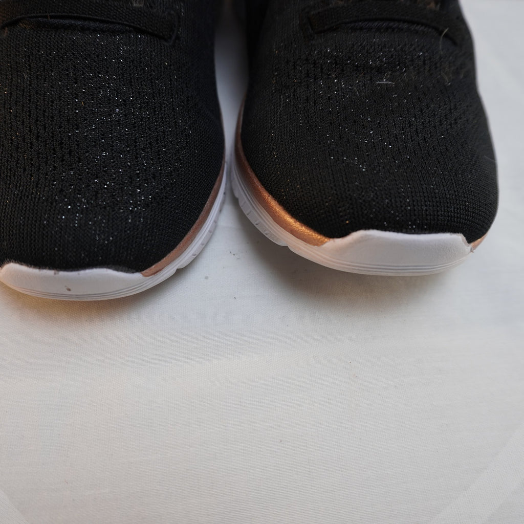 Zapatillas Skechers para Mujer Usadas - Negro, Talla 37