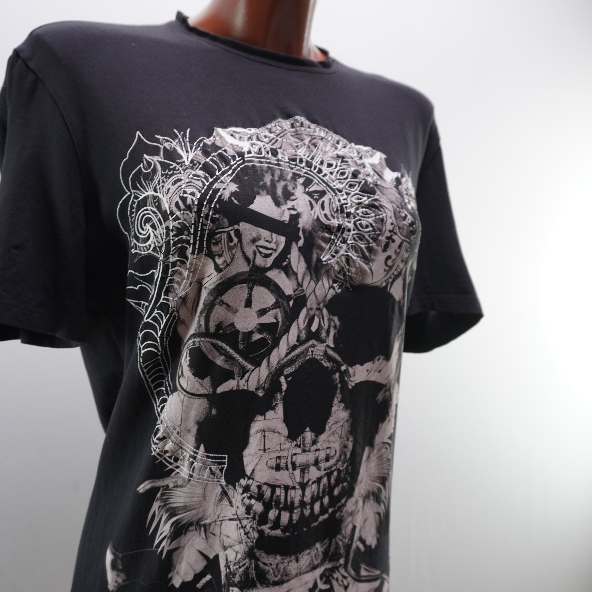 Camiseta de Manga Corta Roberto Cavalli para Mujer - Negro, L, Usada en Muy Buen Estado