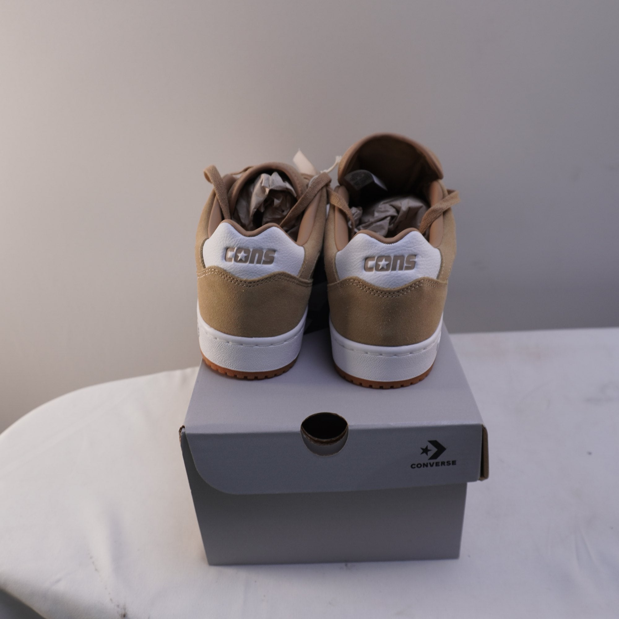 Zapatillas Converse para Hombre Usadas - Marrón, Talla 44.5
