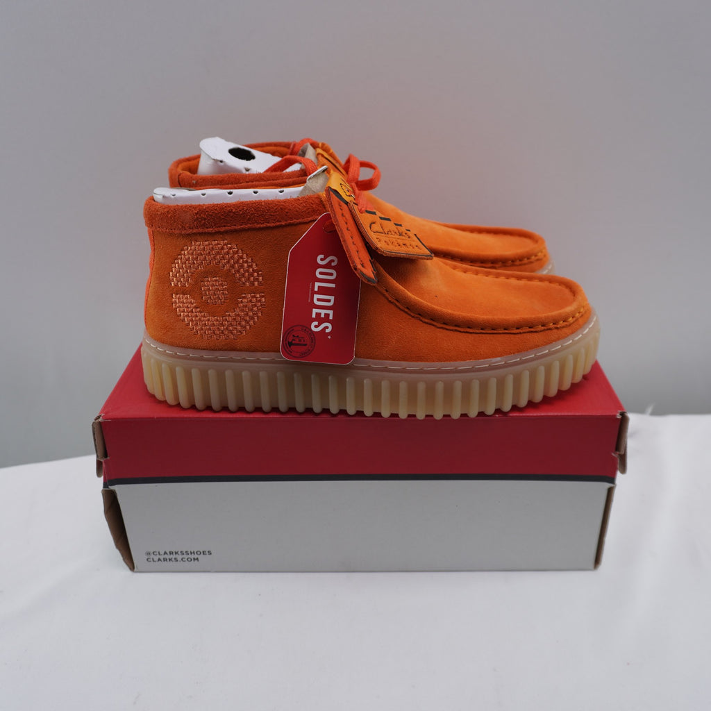Zapatillas Clarks para Hombre Usadas - Naranja, Talla 39