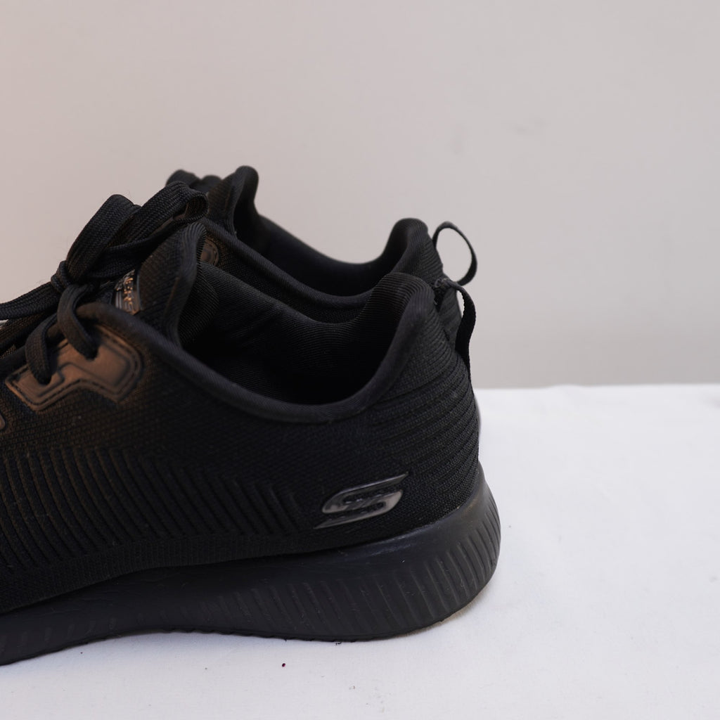 Zapatillas Skechers para Mujer Usadas - Negros, Talla 38