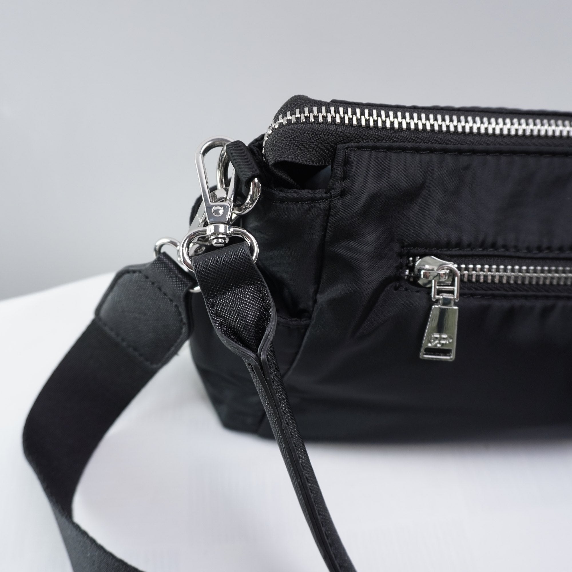 Bolso Baguette Parfois para Mujer Usado - Negro