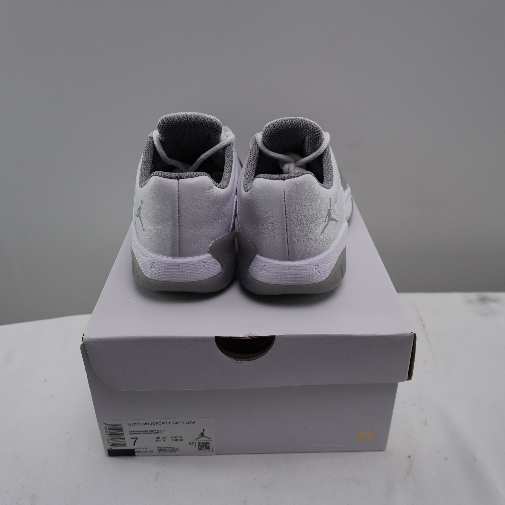 Zapatillas Jordan para Hombre Usadas - Blancas, Talla 38