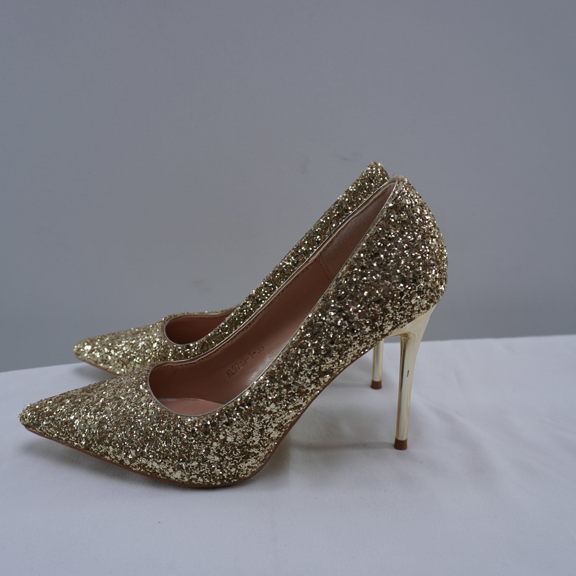 Tacones Bigtree para Mujer Nuevos - Dorado, Talla 39