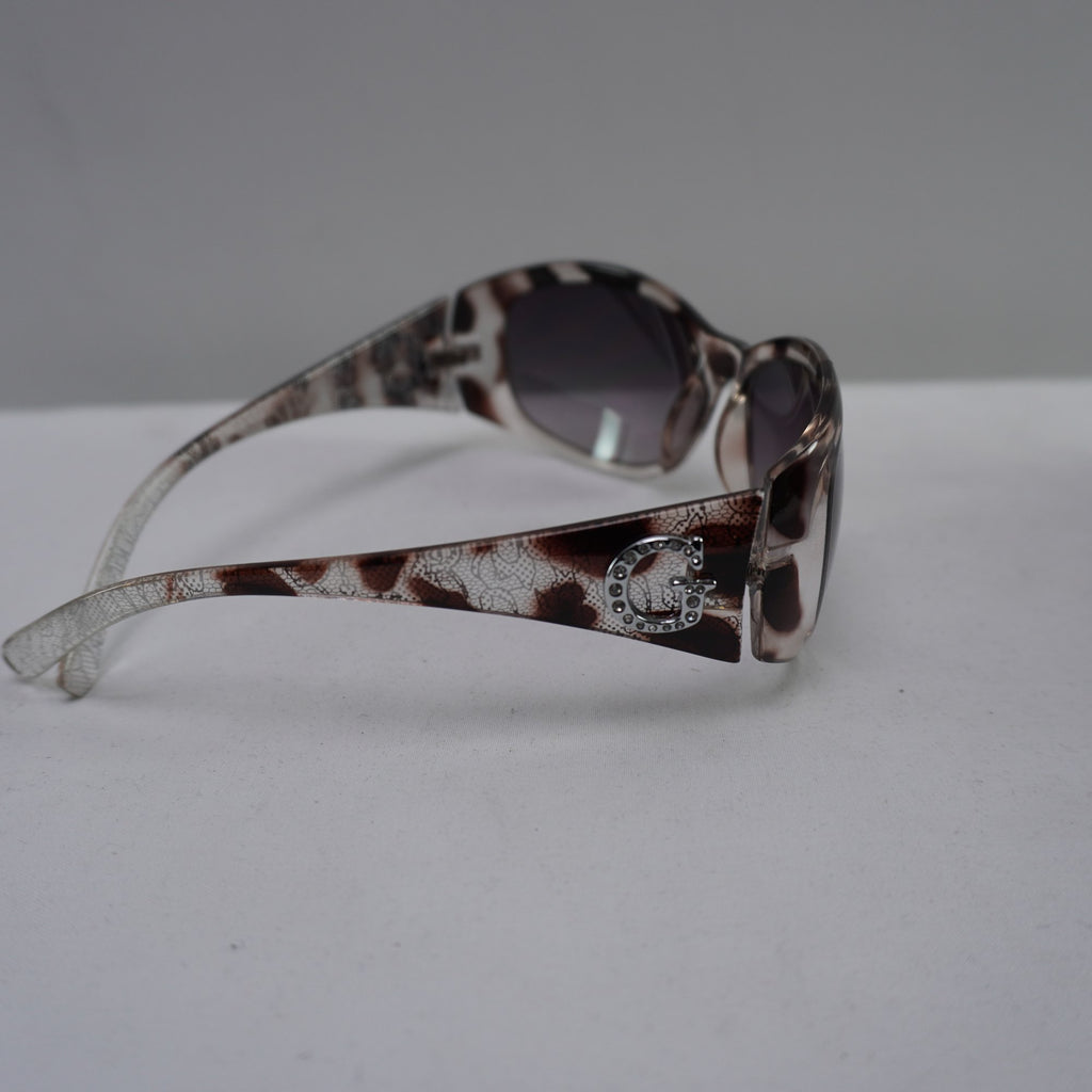 Gafas de Sol Guess para Mujeres Usadas - Marrón, Muy Buen Estado