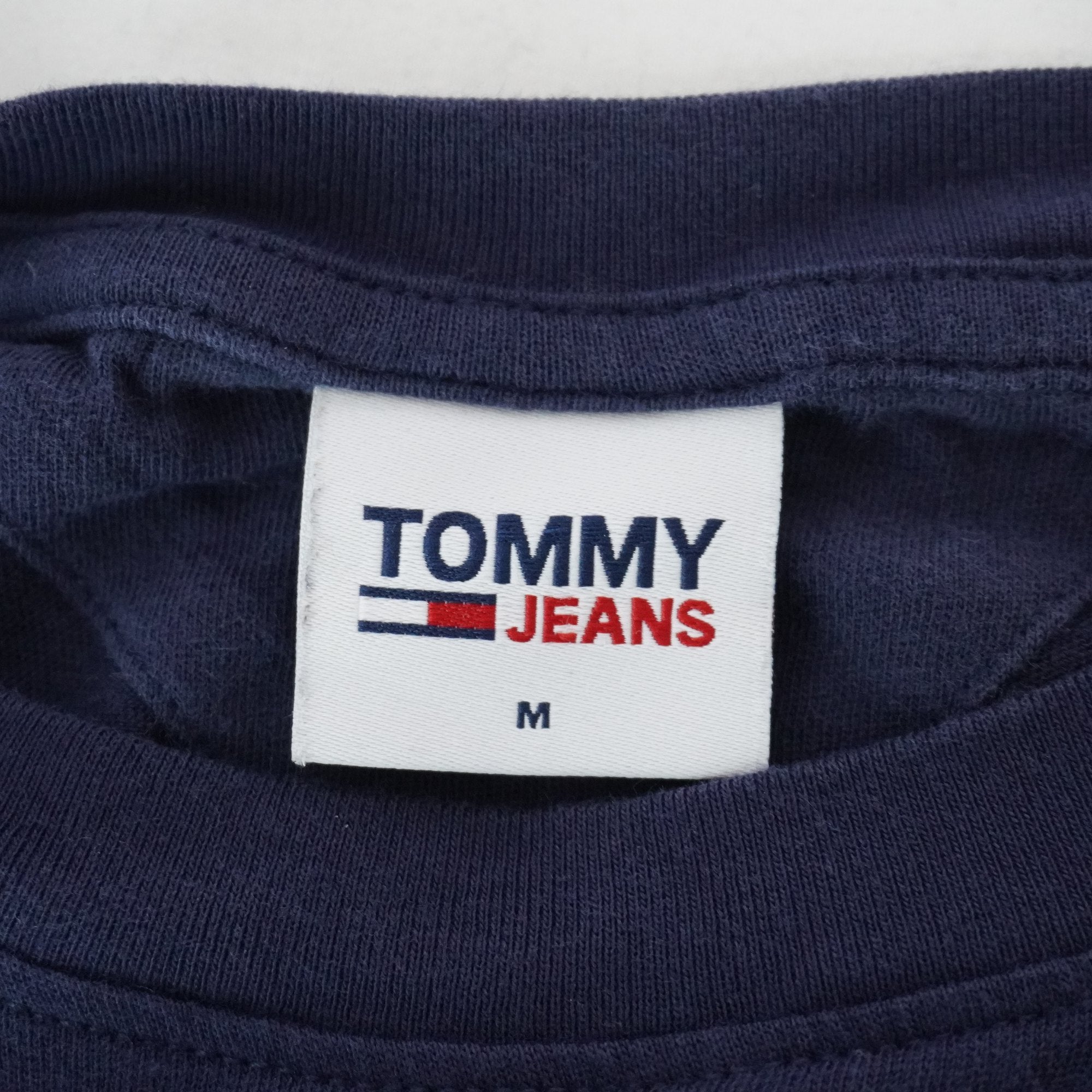Camiseta de Manga Corta Tommy Hilfiger para Mujer Usada - Azul Marino, M