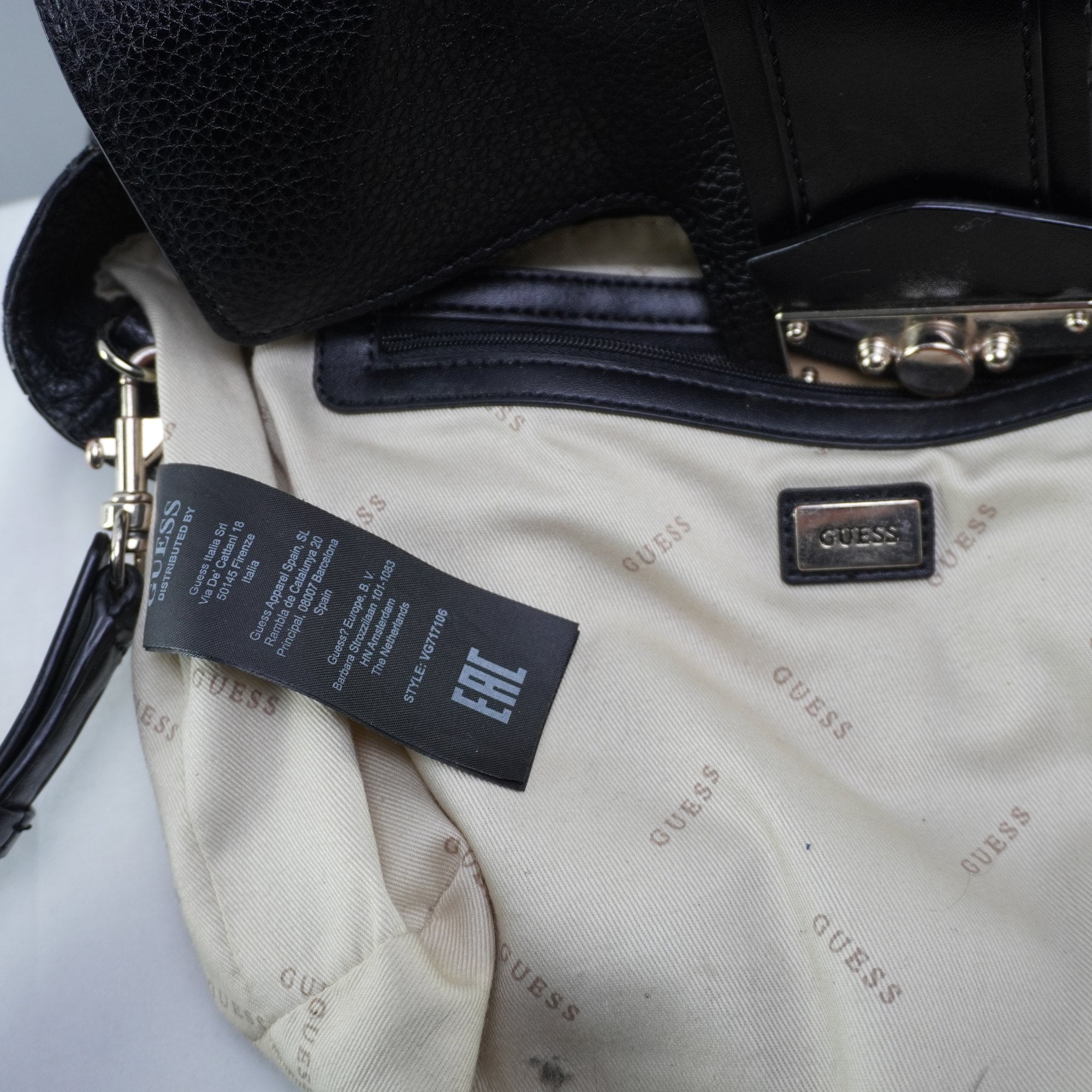 Bolso Baguette Guess para Mujeres Usado - Muy Buen Estado