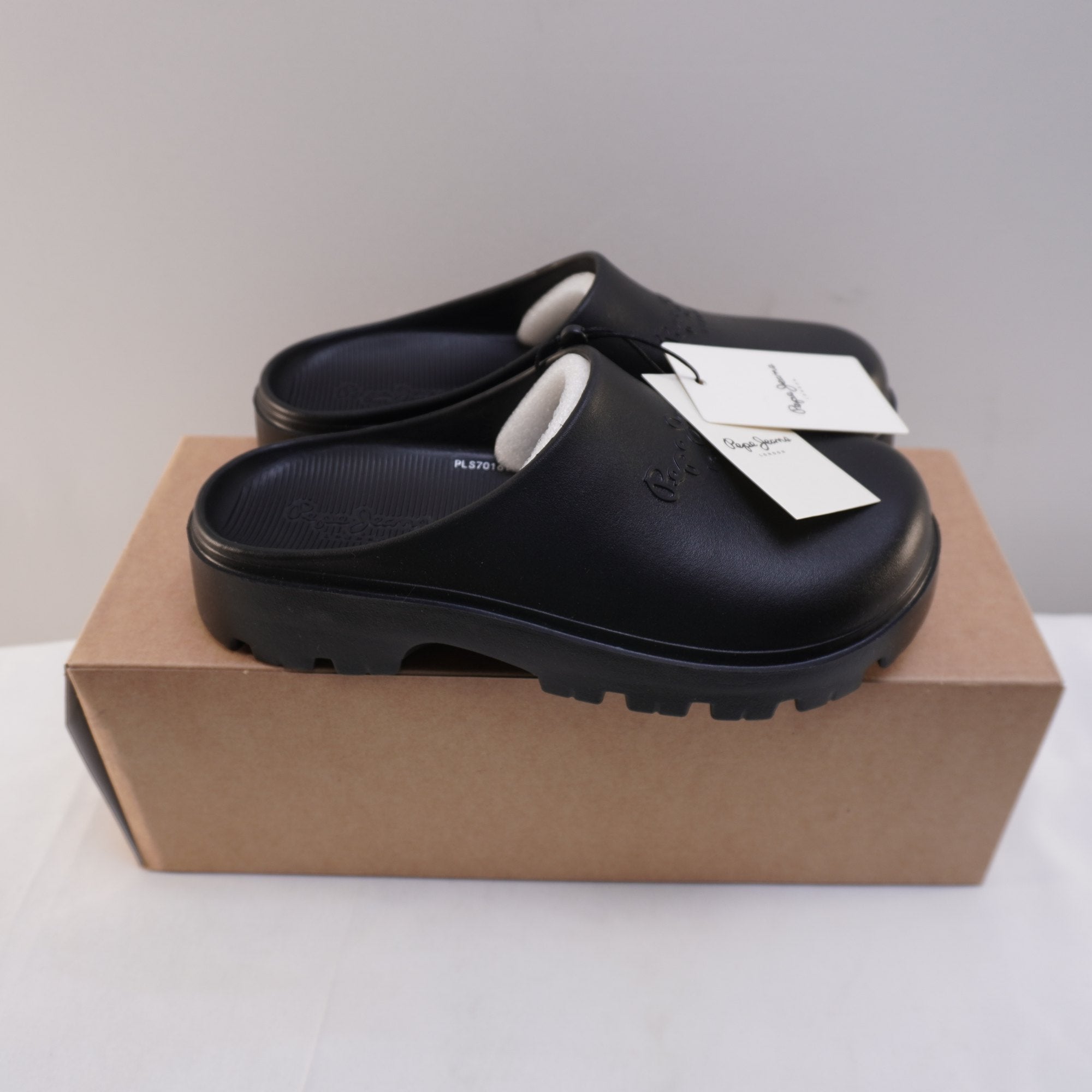 Zapatos Planos Pepe Jeans para Mujer Usados - Negros, Talla 38