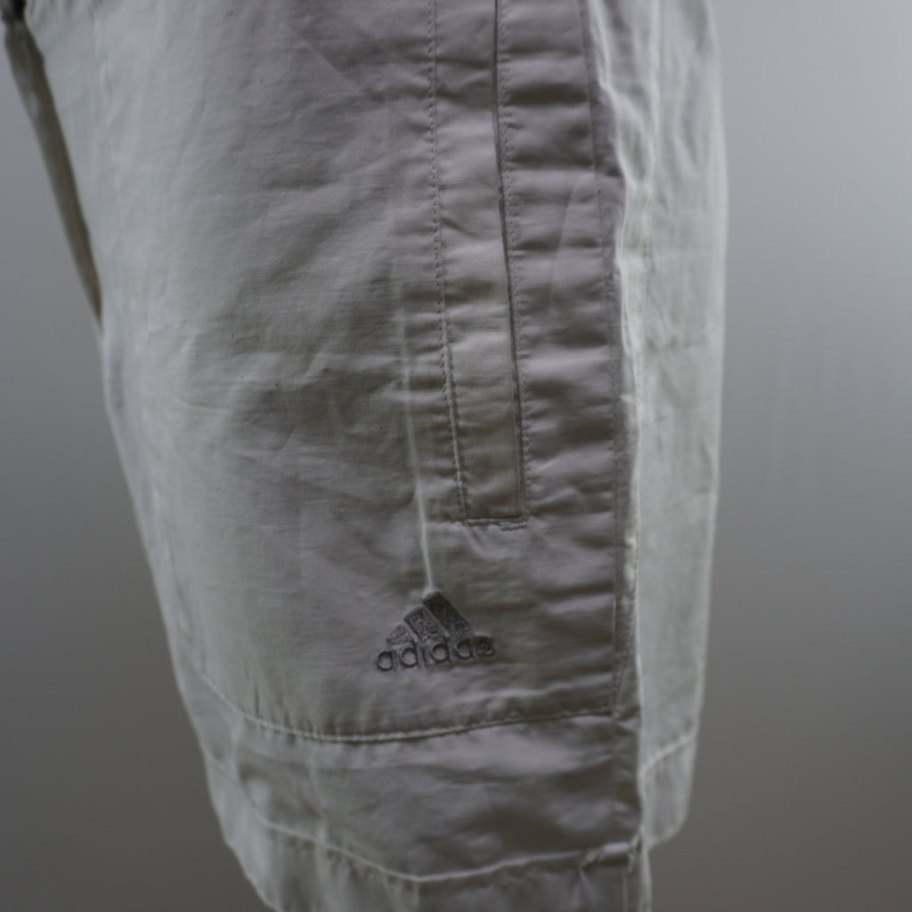Bermudas Adidas para Mujer Usadas - Blancas, L