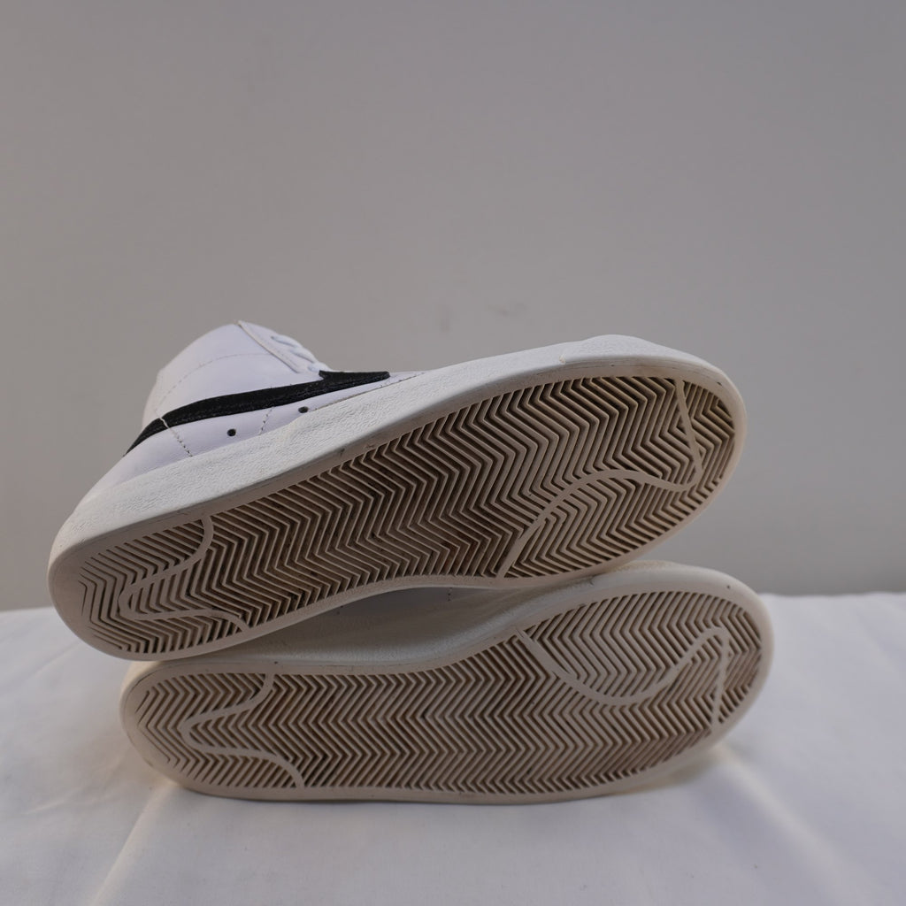 Zapatillas Nike para Mujer Usadas - Blanco, Talla 38