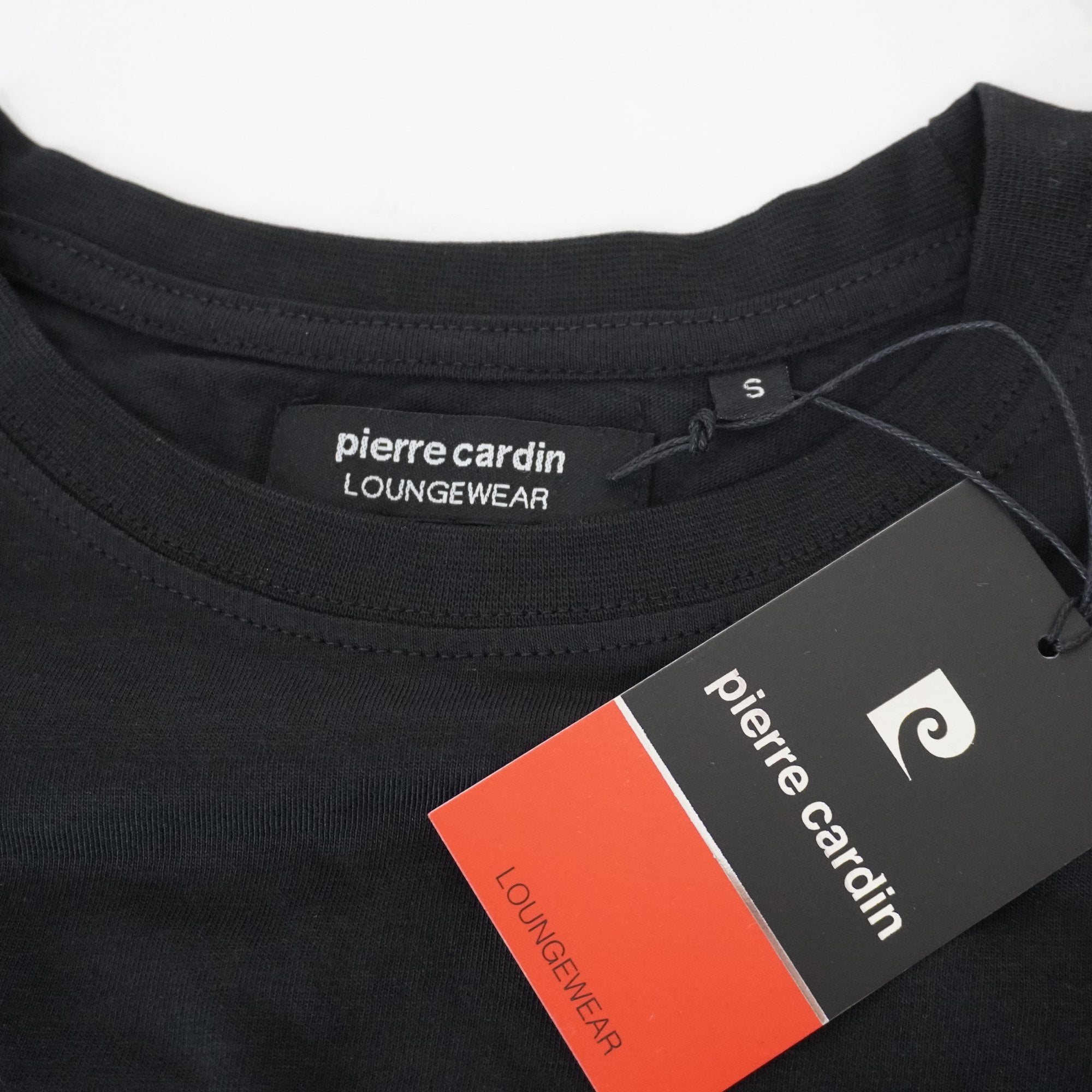 Camiseta de Manga Corta Pierre Cardin para Hombre Usada - Negra, S