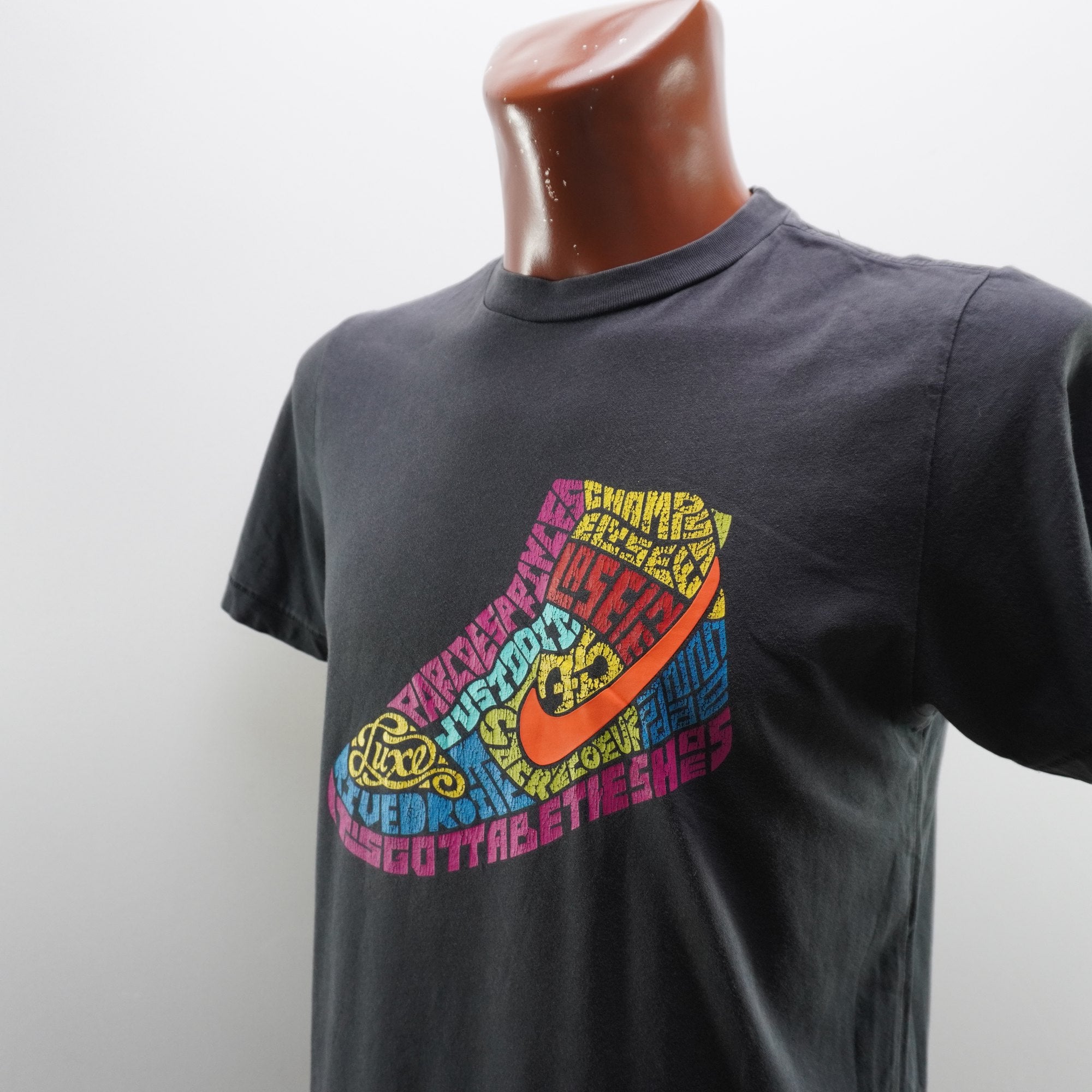 Camiseta de Manga Corta Nike para Hombre - Negro, M (Usada en Muy Buen Estado)