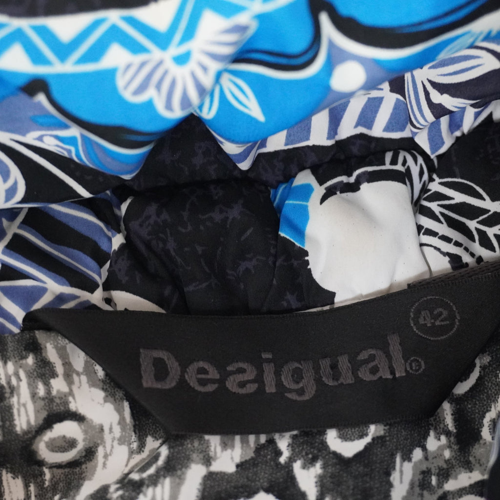 Parka Desigual para Mujer Usada - Multicolor, XL