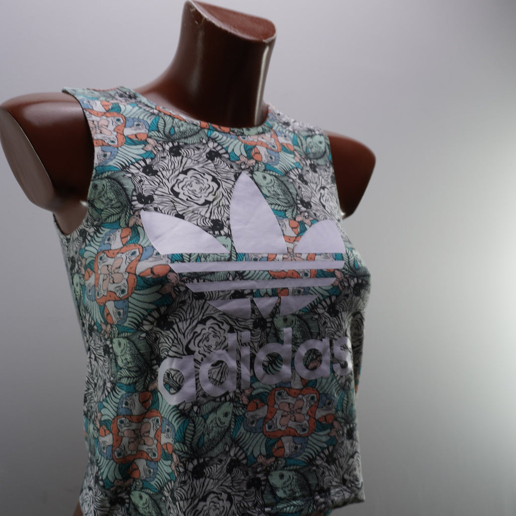 Camiseta de Manga Corta Adidas para Mujer - Multicolor, S (Usada en Muy Buen Estado)