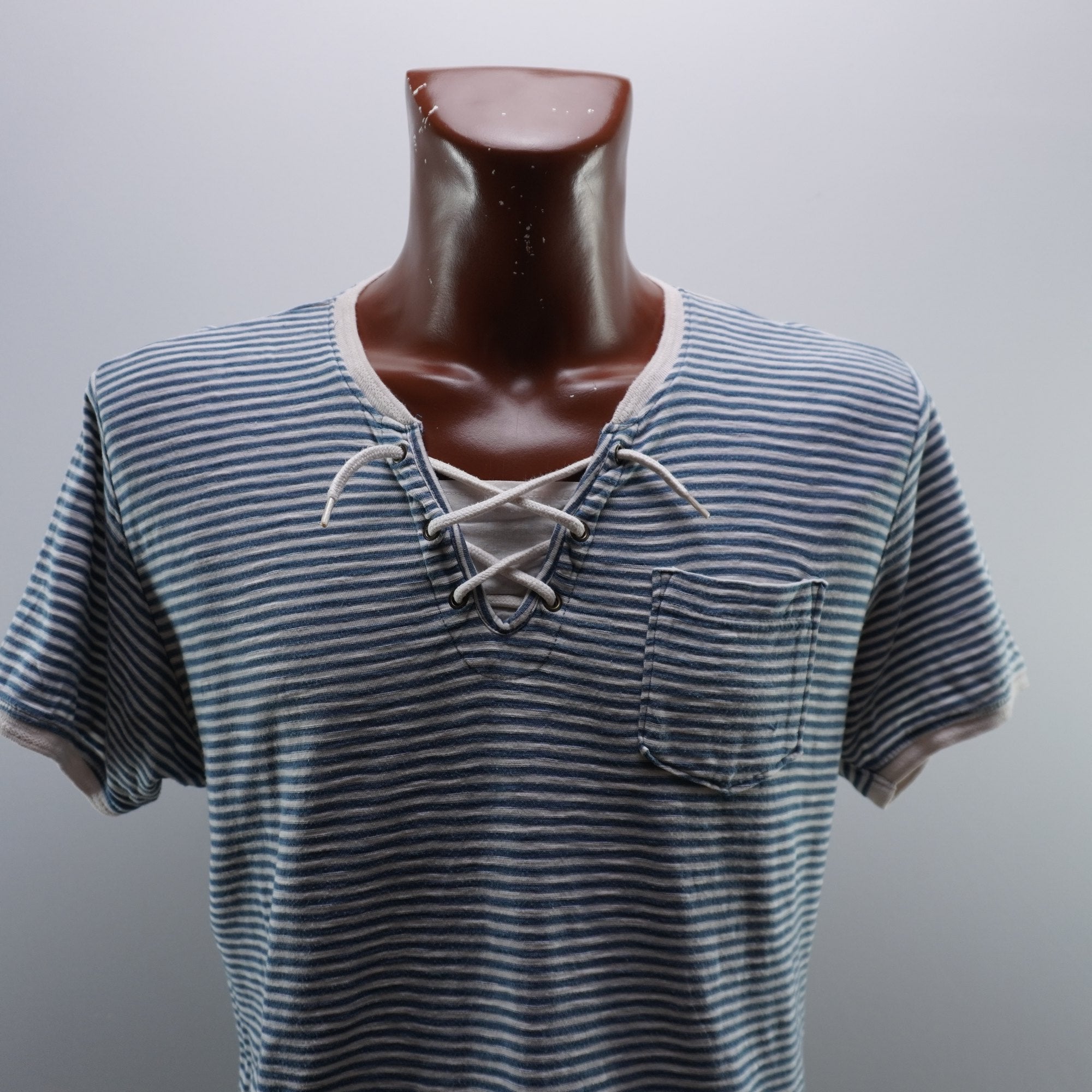 Camiseta de Manga Corta Apparel para Hombre Usada - Azul, L