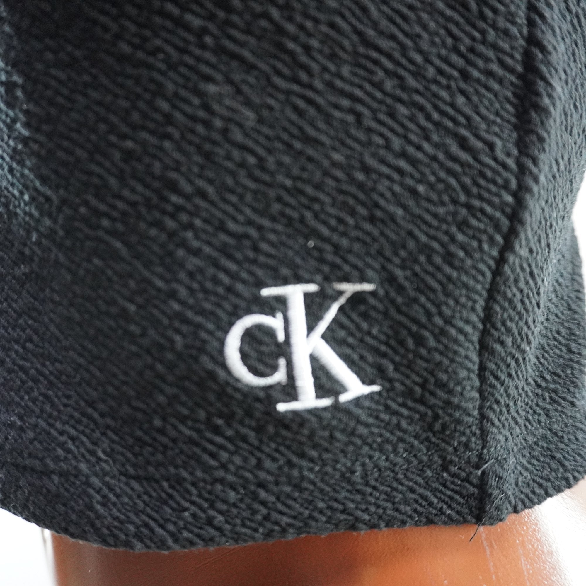 Camiseta Sin Mangas Calvin Klein para Mujer - Negra, M, Usada en Muy Buen Estado