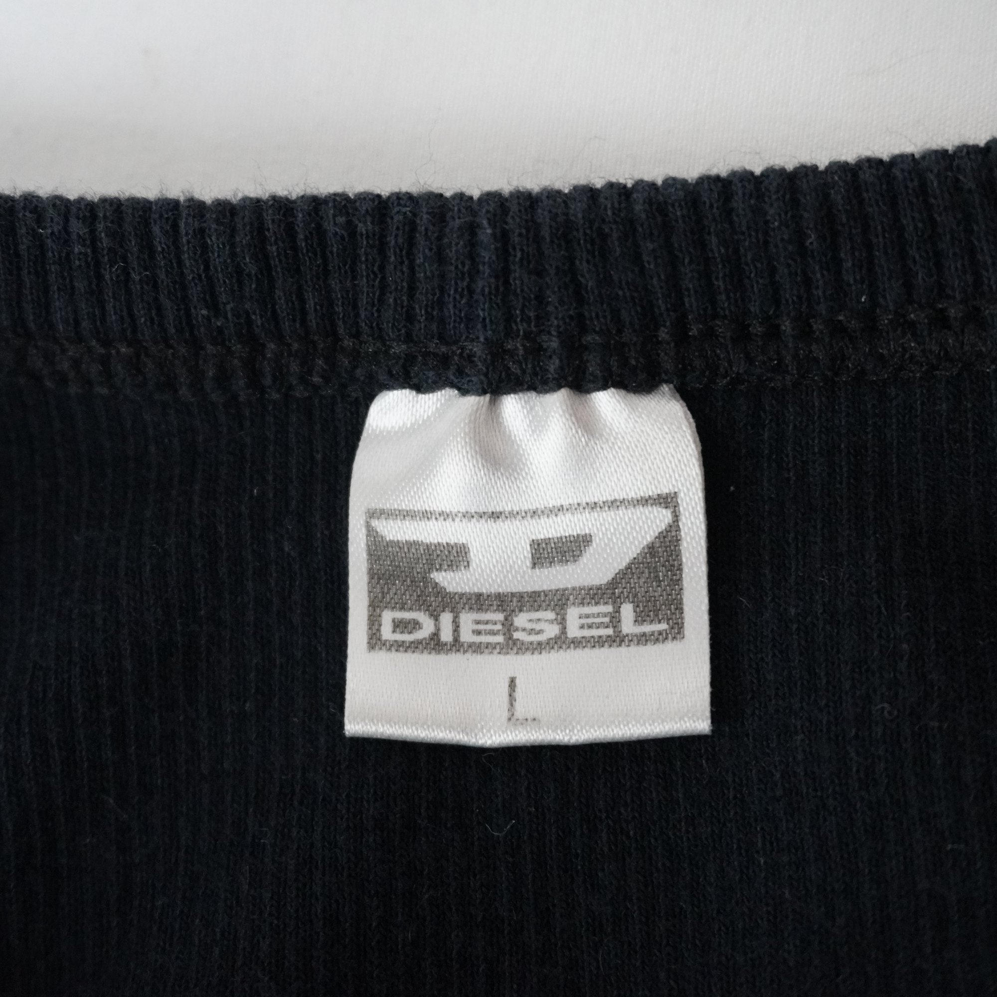 Camiseta de Manga Corta Diesel para Mujer Usada - Negro, L