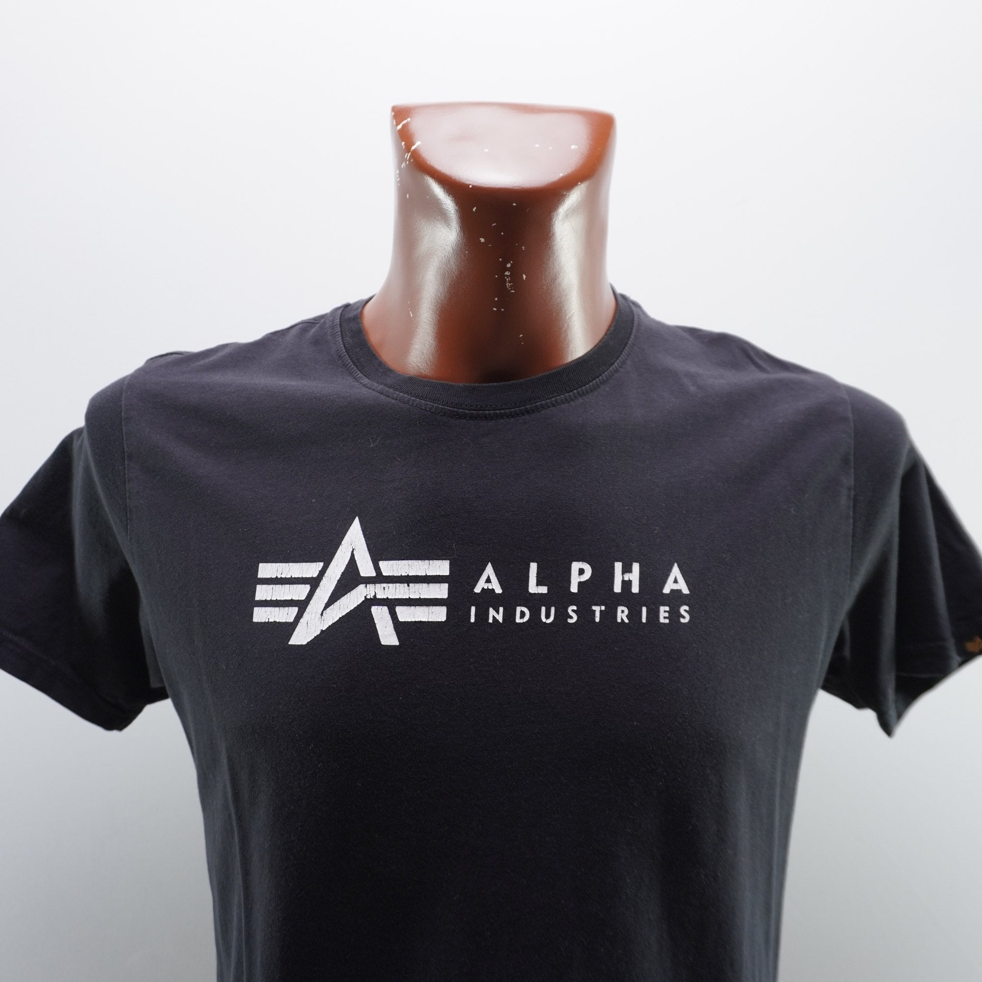 Camiseta de Manga Corta Alpha Industries para Hombre - Negra, M, Usada en Muy Buen Estado