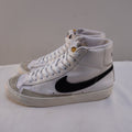 Zapatillas Nike para Mujeres Usadas - Blancas, Talla 38