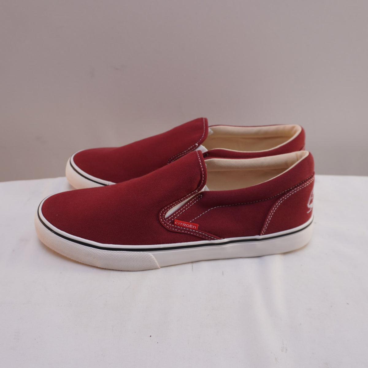 Zapatillas Citroën para Hombre Usadas - Rojas, Talla 45