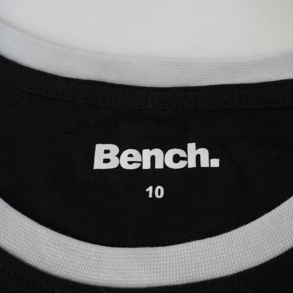 Camiseta de Manga Corta Bench para Mujer Usada - Negra, Mediana (M)