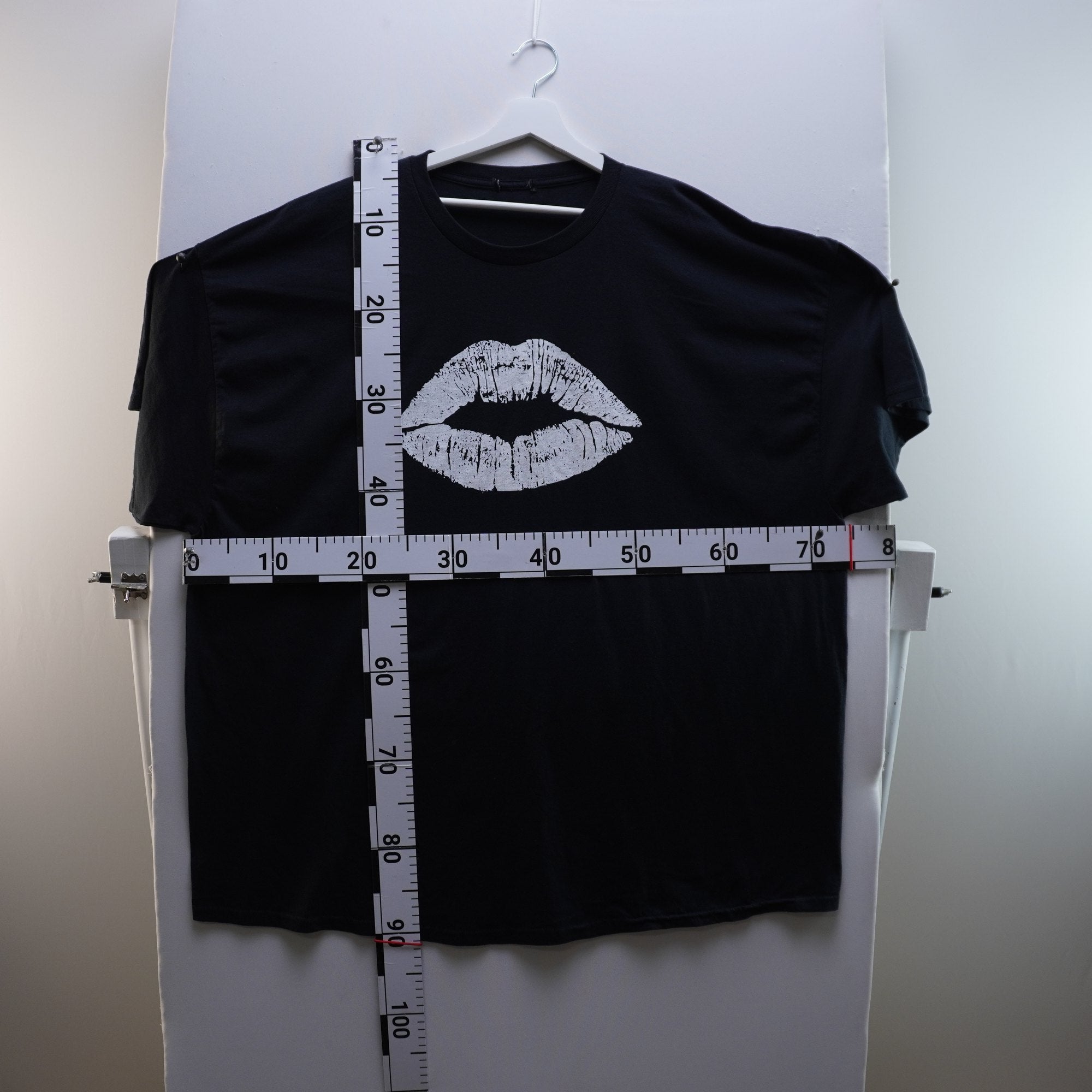 Camiseta de Manga Corta Negra para Hombre - 4XL, Usada en Muy Buen Estado